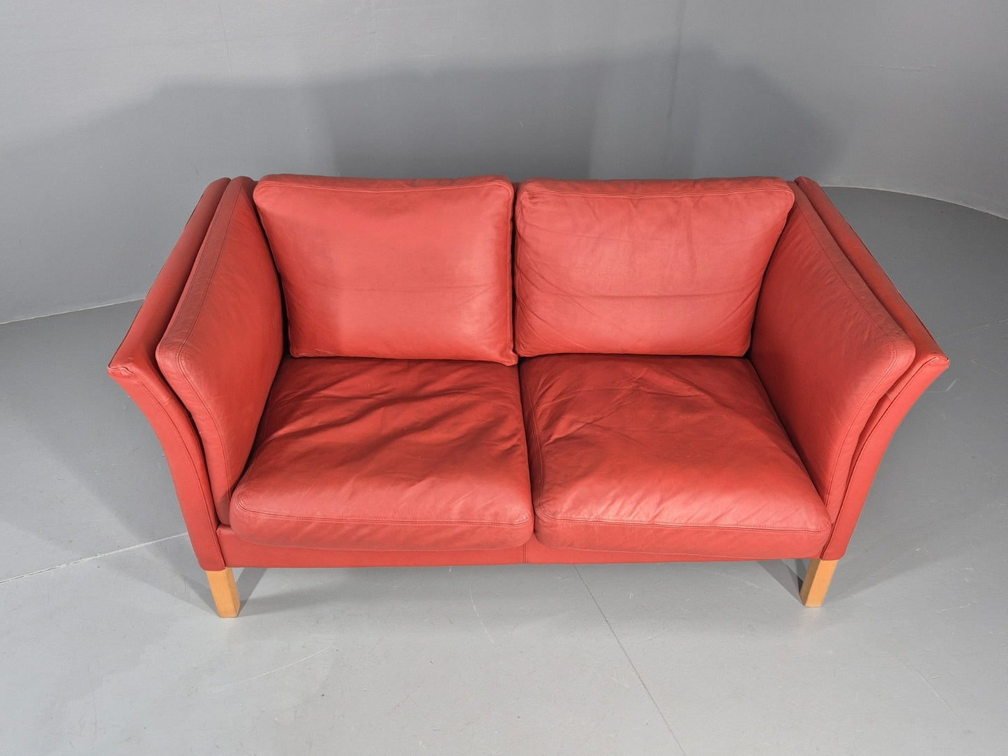 Vintage Danish 2 Seater Danish Skalma Red Leather 1980s Retro MCM EB10512 M2SS3