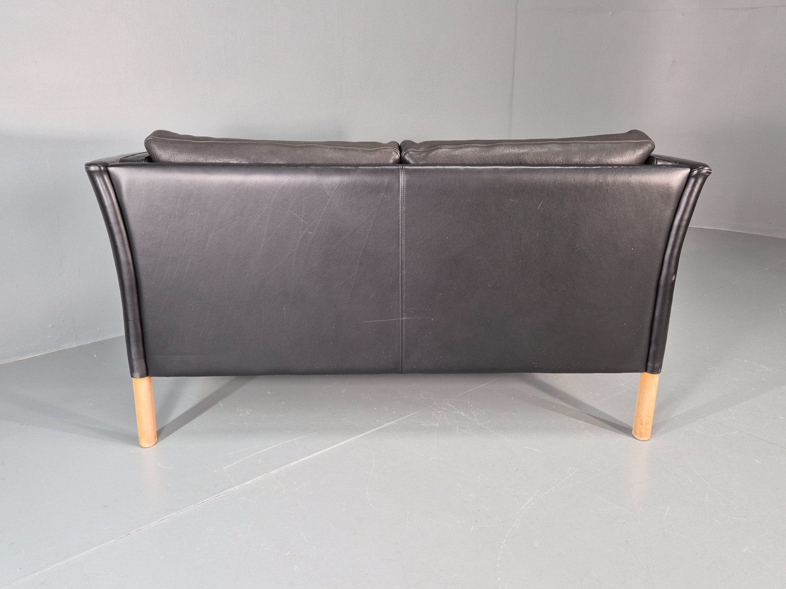 Vintage Danish Two Seater Leather Sofa Quality Feather Filled Retro EB11643 M2SS12