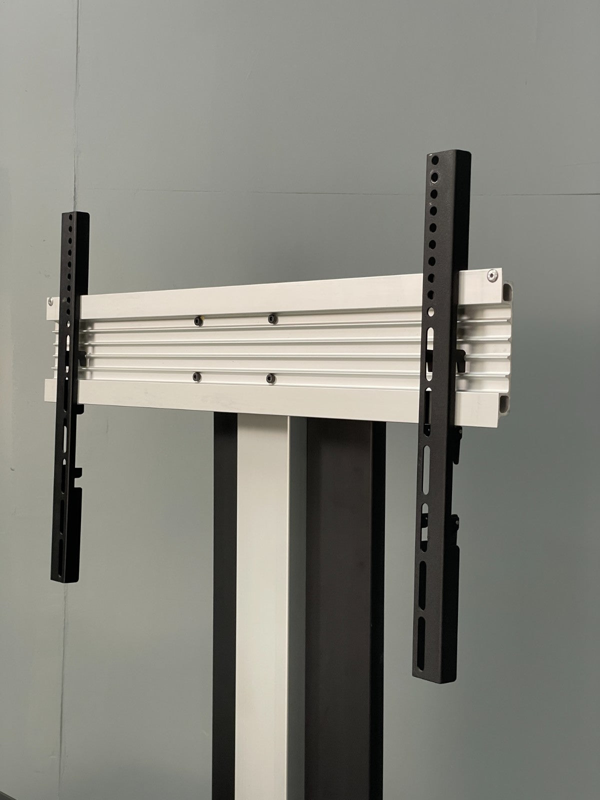 Media Unit TV Stand Modern Red & Black Adjustable TV Mount Drawers EB10951 MWOO7