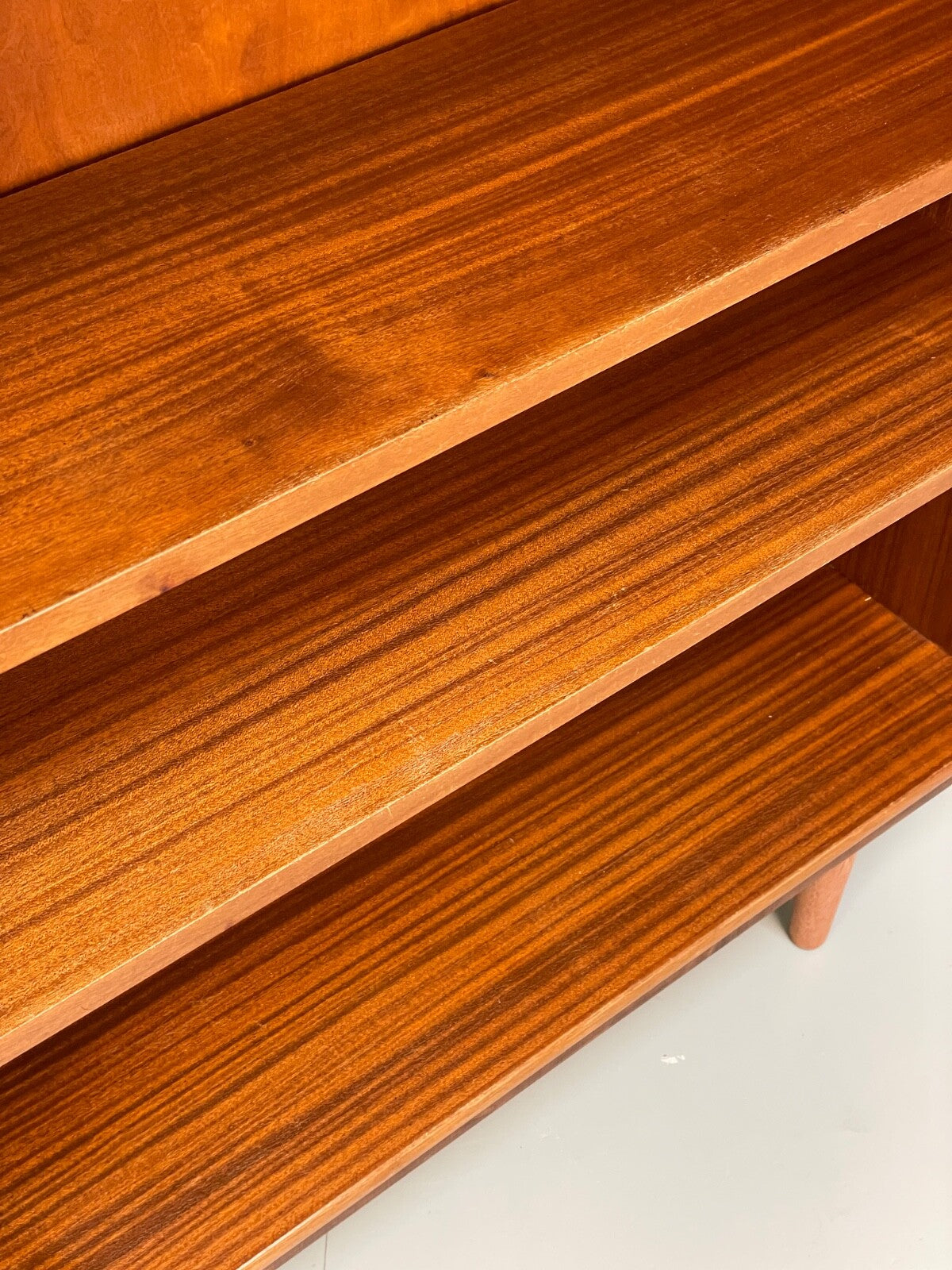 Vintage Danish Walnut Bookcase 1950s Retro Adjustable Shelving EB8812 MWOO - UKDK FURNITURE