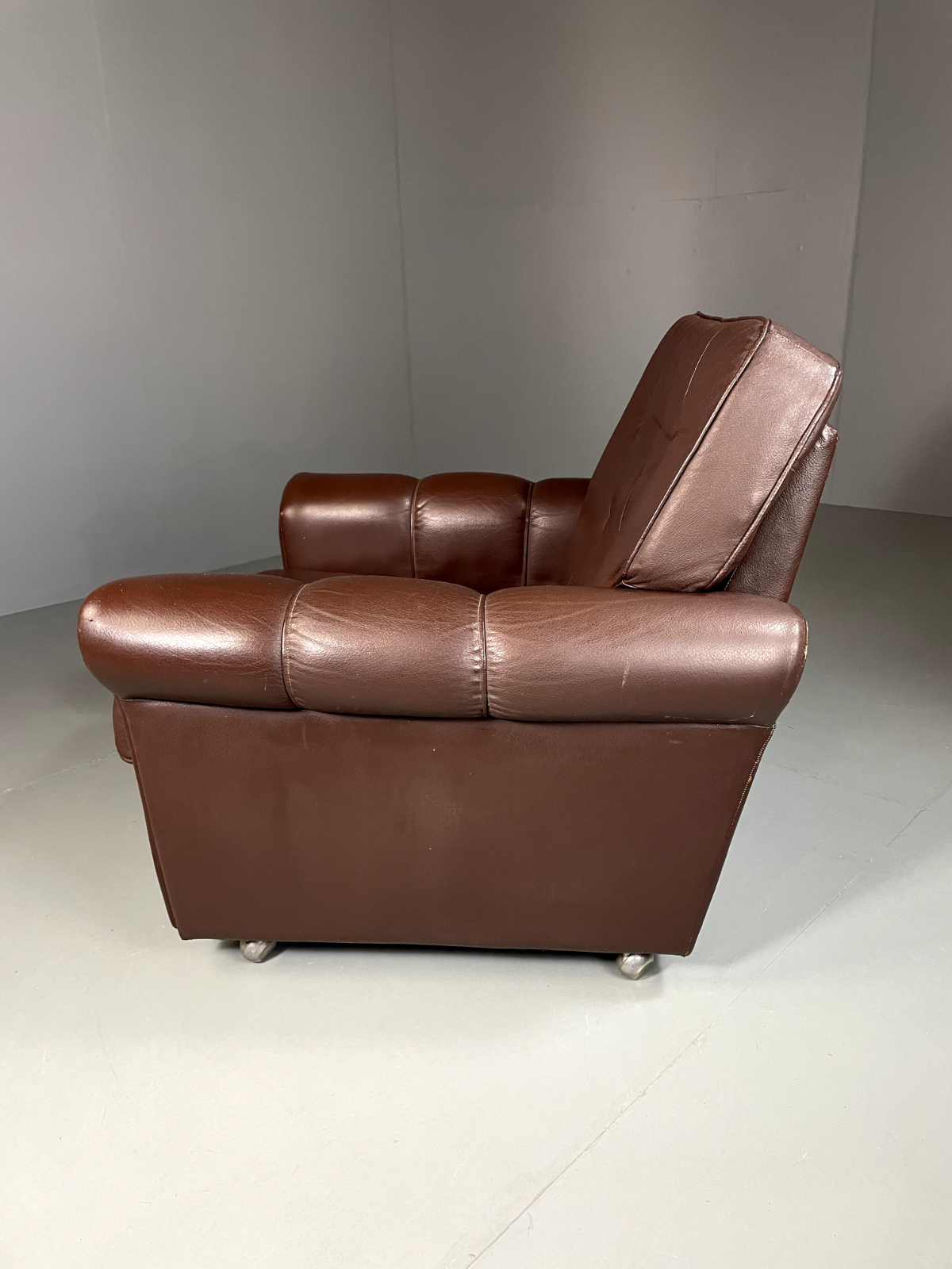 Danish Leather Lounge Chair Vintage 1970s Retro MCM EB5404 MNOR7