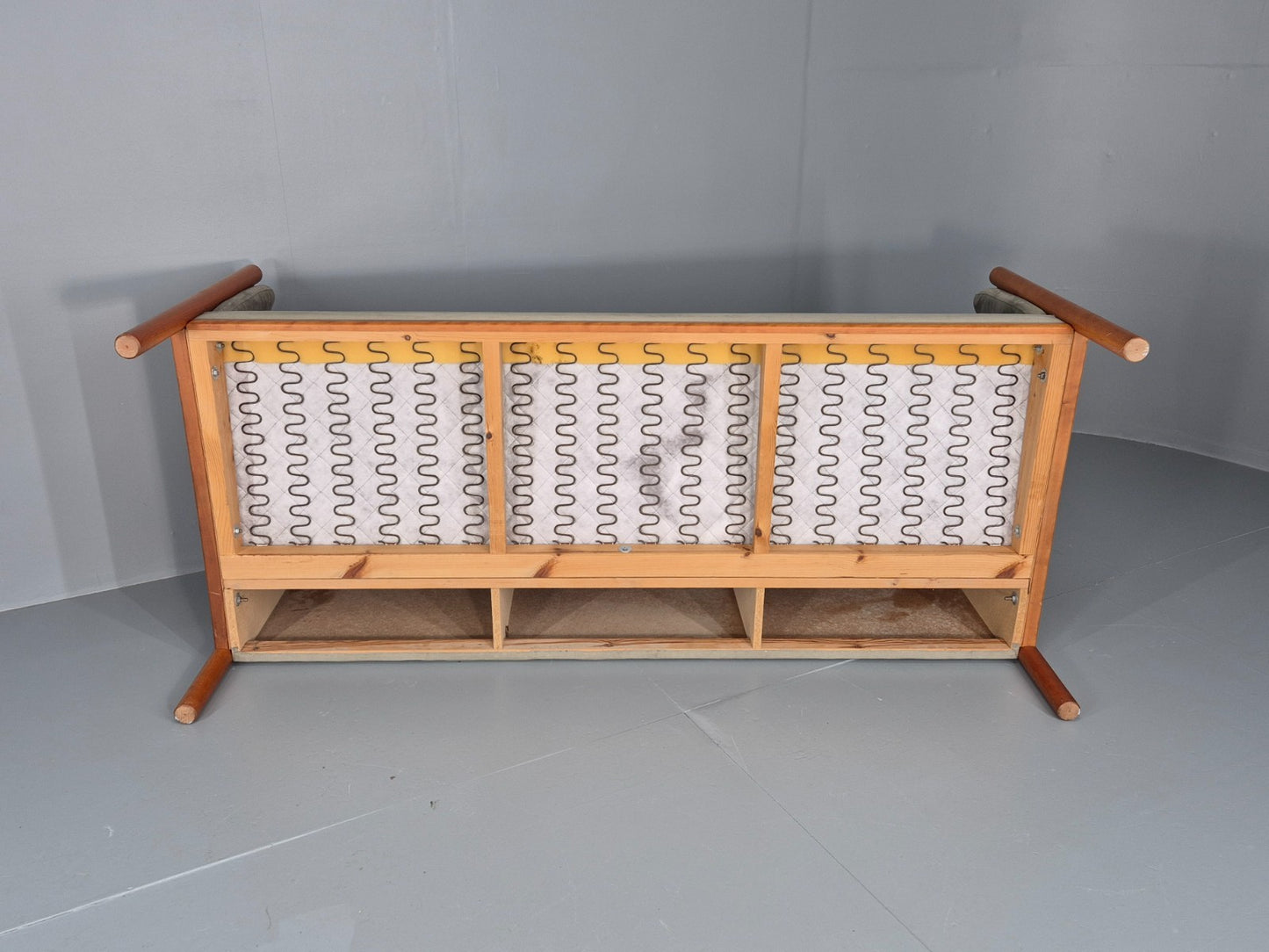 Vintage 3 Seat Settee Mid Century Danish Design Beech Wood Frame EB10553 M2SS8