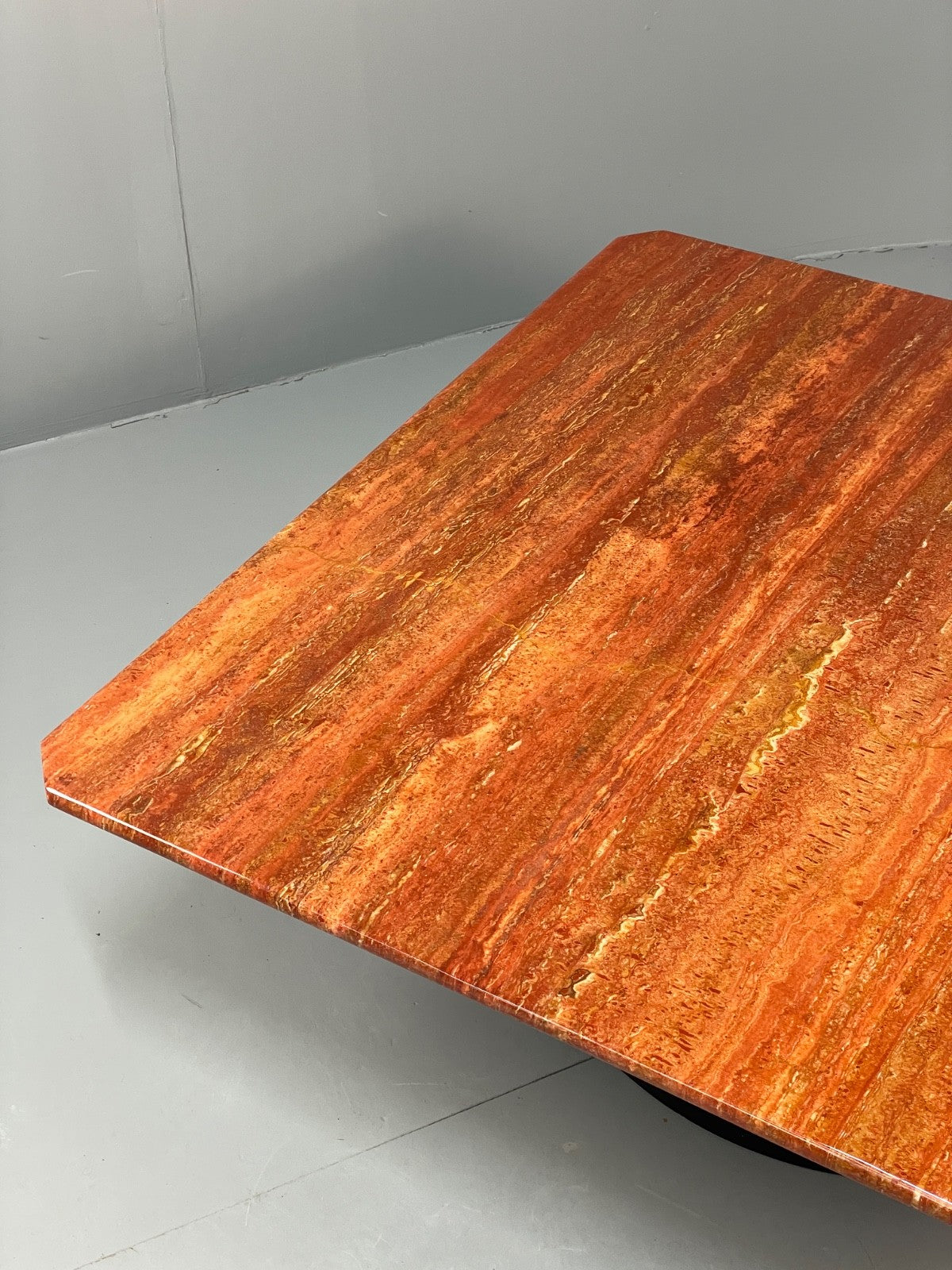 B&B Italia Coffee Table Afra & Tobia Scarpa Post Modern 1970s EB11048 MWOO4