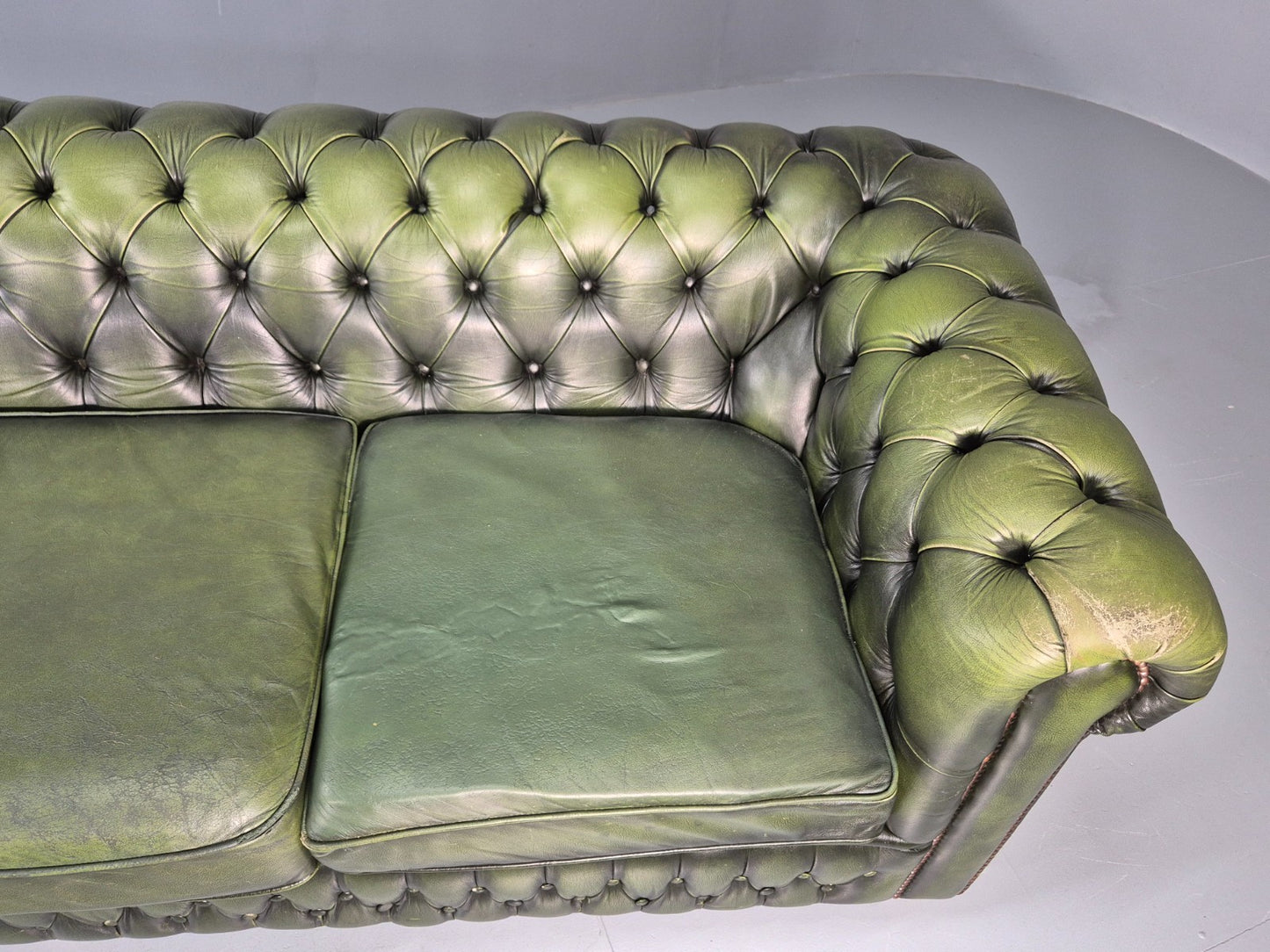 Three Seater Green Leather Chesterfield Quality Version Retro EB11023 VCHE5