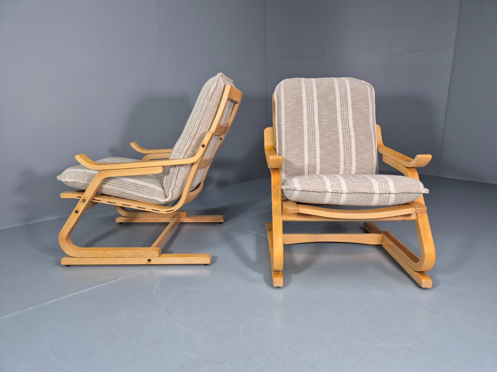 2 Mid Century Lounge Chairs New Upholstery Bentwood Vintage Danish EB10317 MBEN6