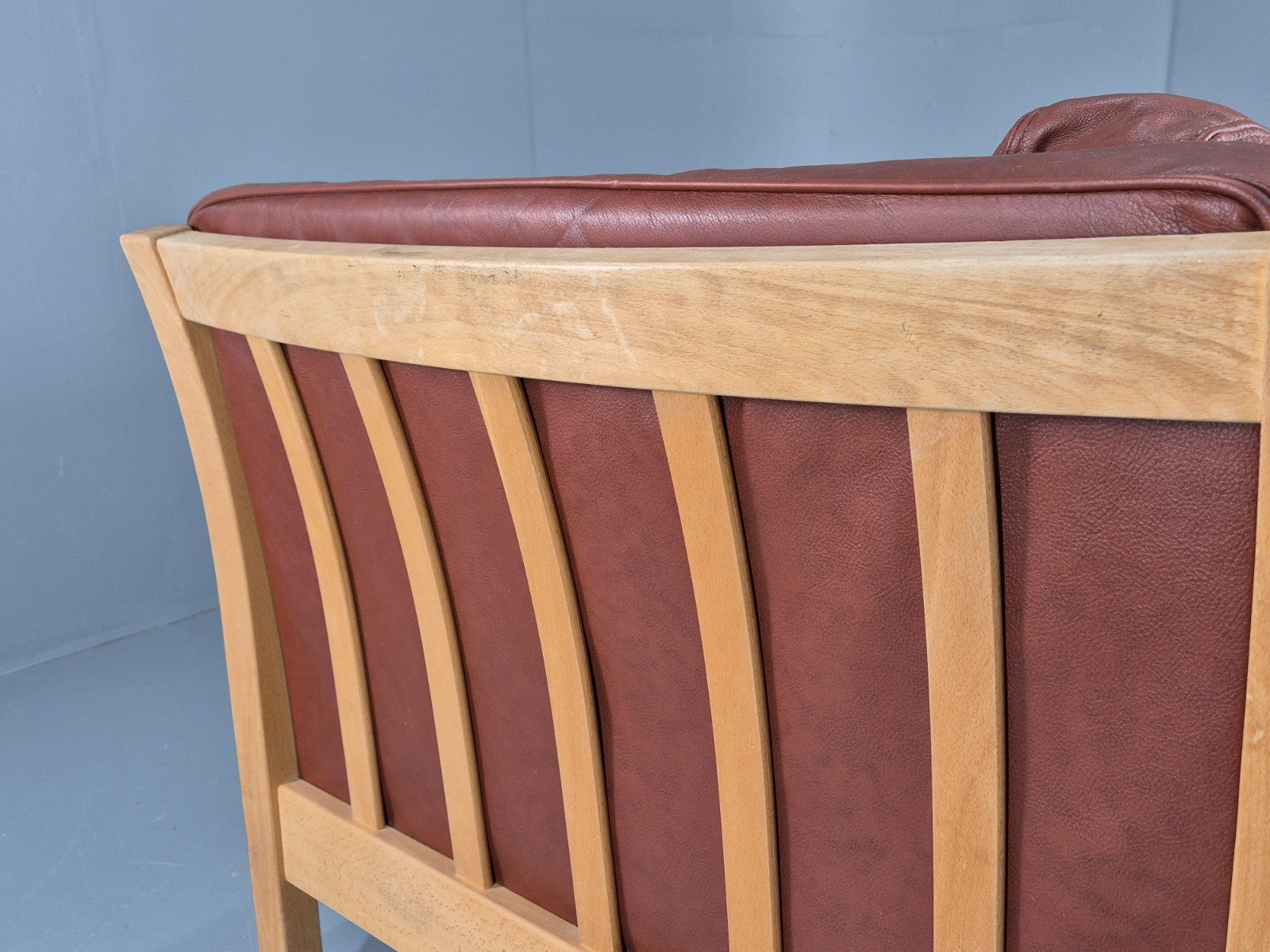 Vintage Stouby 3 Seat Sofa Reddy Brown Leather Beech Wood Slat EndsEB10525 M3SS19