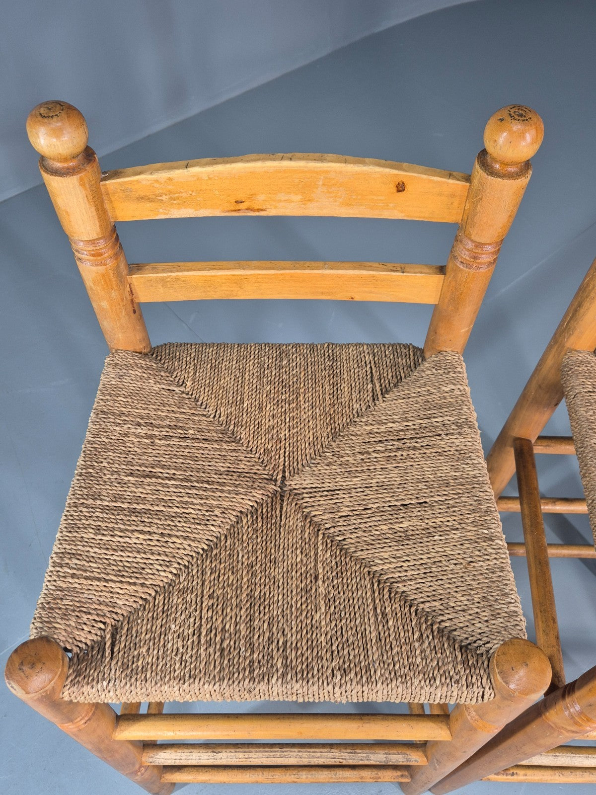 2 Vintage High Bar Stools 1980s Pine Rush Seats Retro  EB11014 VDIN9