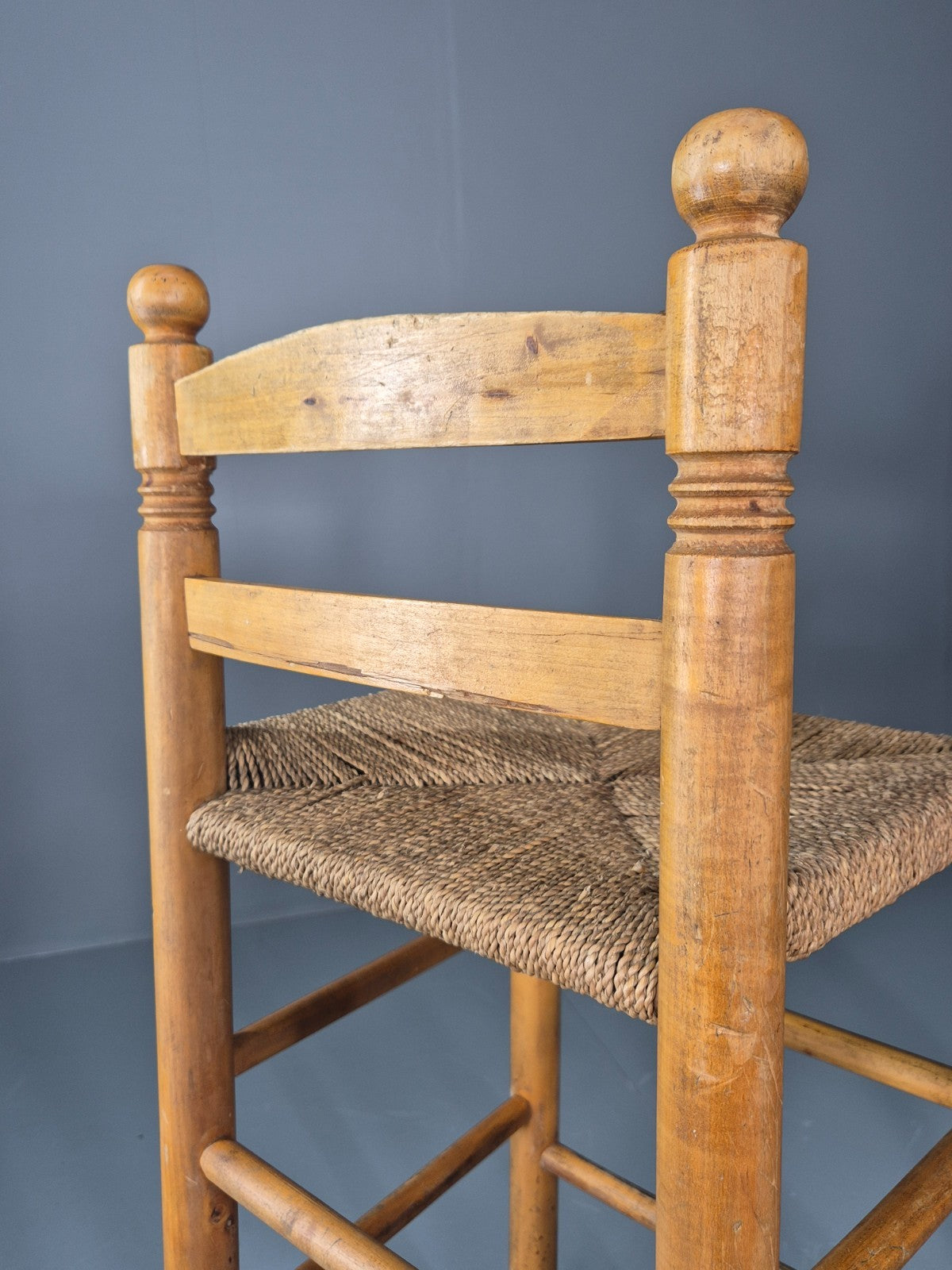 2 Vintage High Bar Stools 1980s Pine Rush Seats Retro  EB11014 VDIN14