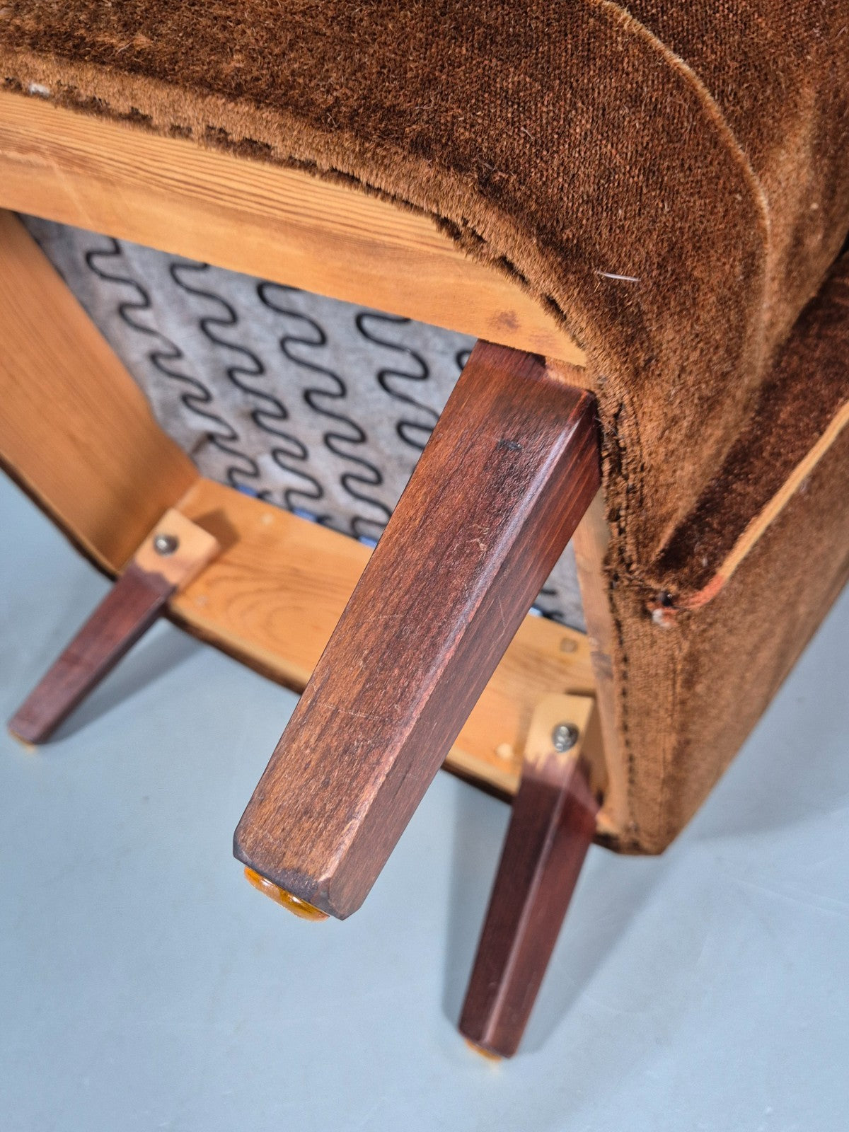 Mid Century Tub Chair Danish 1960s Brown Velour Retro Buttons EB10755 MNOR15