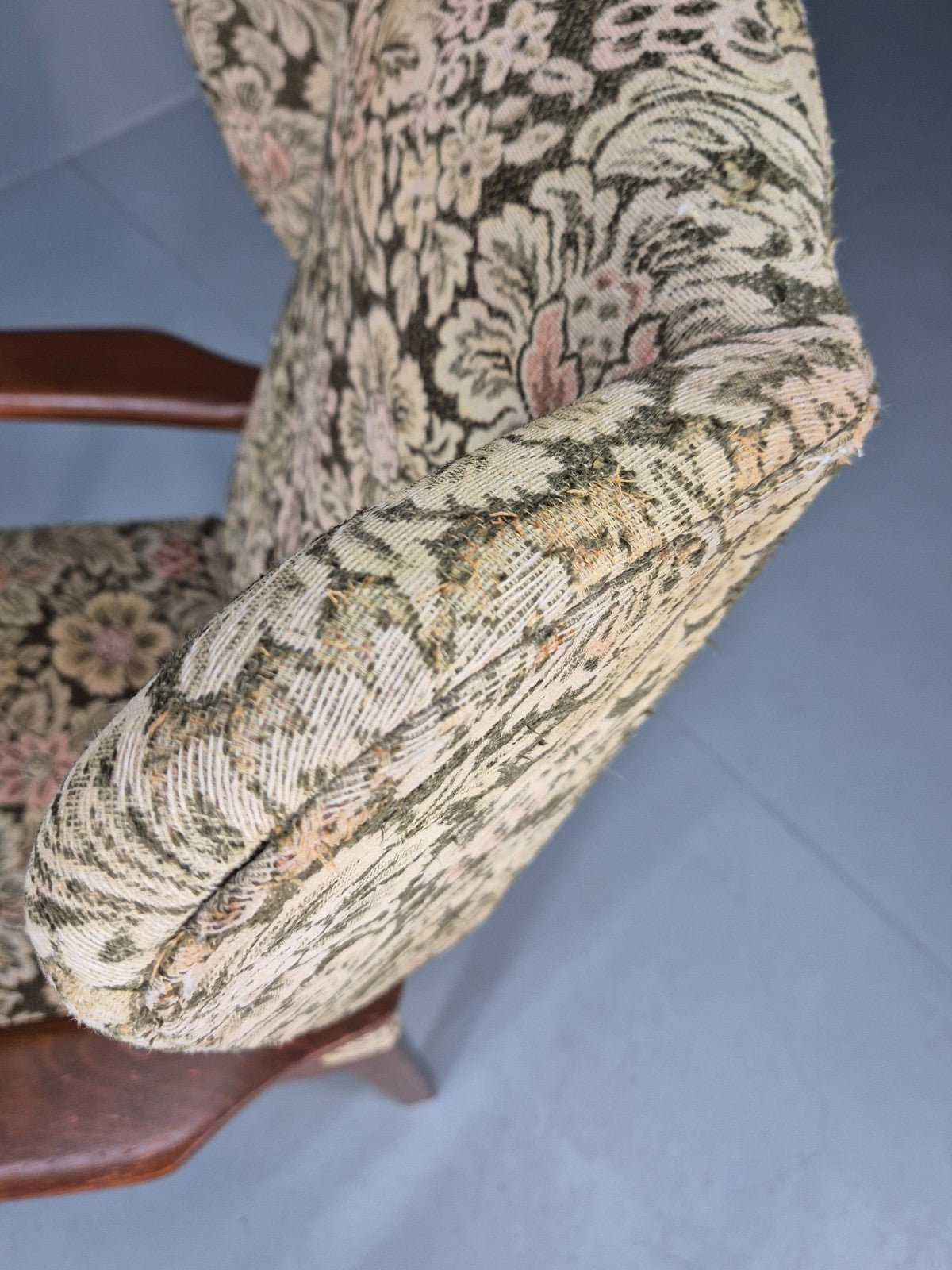 Vintage Parker Knoll Wingback Armchair 1960s Floral Print Retro EB10426 MNOR12