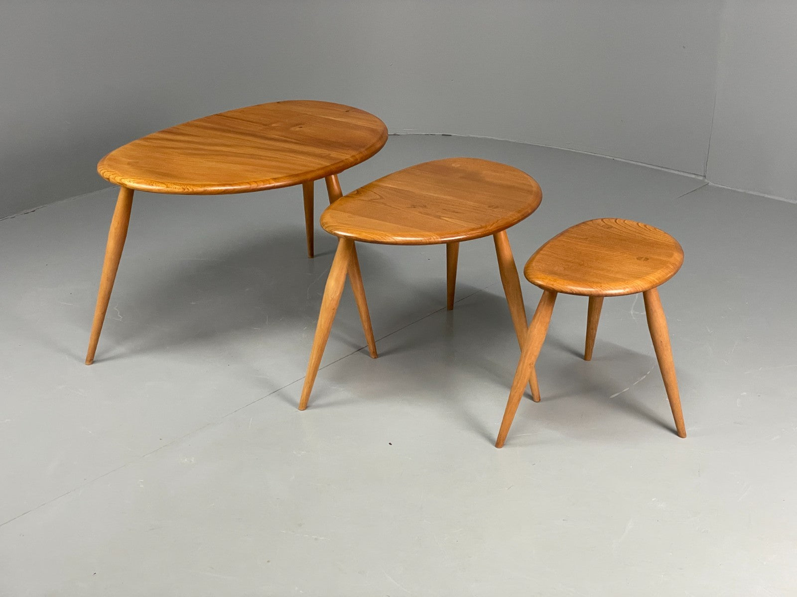 Ercol Pebble Nesting Tables Blonde Elm 1960s Mid Century Side Table EB11689 MWOO10
