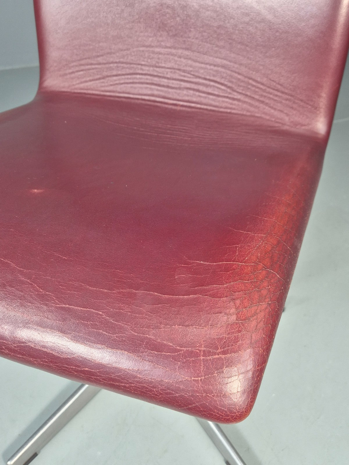 Vintage Fritz Hansen Oxford Chair Arne Jacobsen Design 2004 MCM EB11753 MSWI8