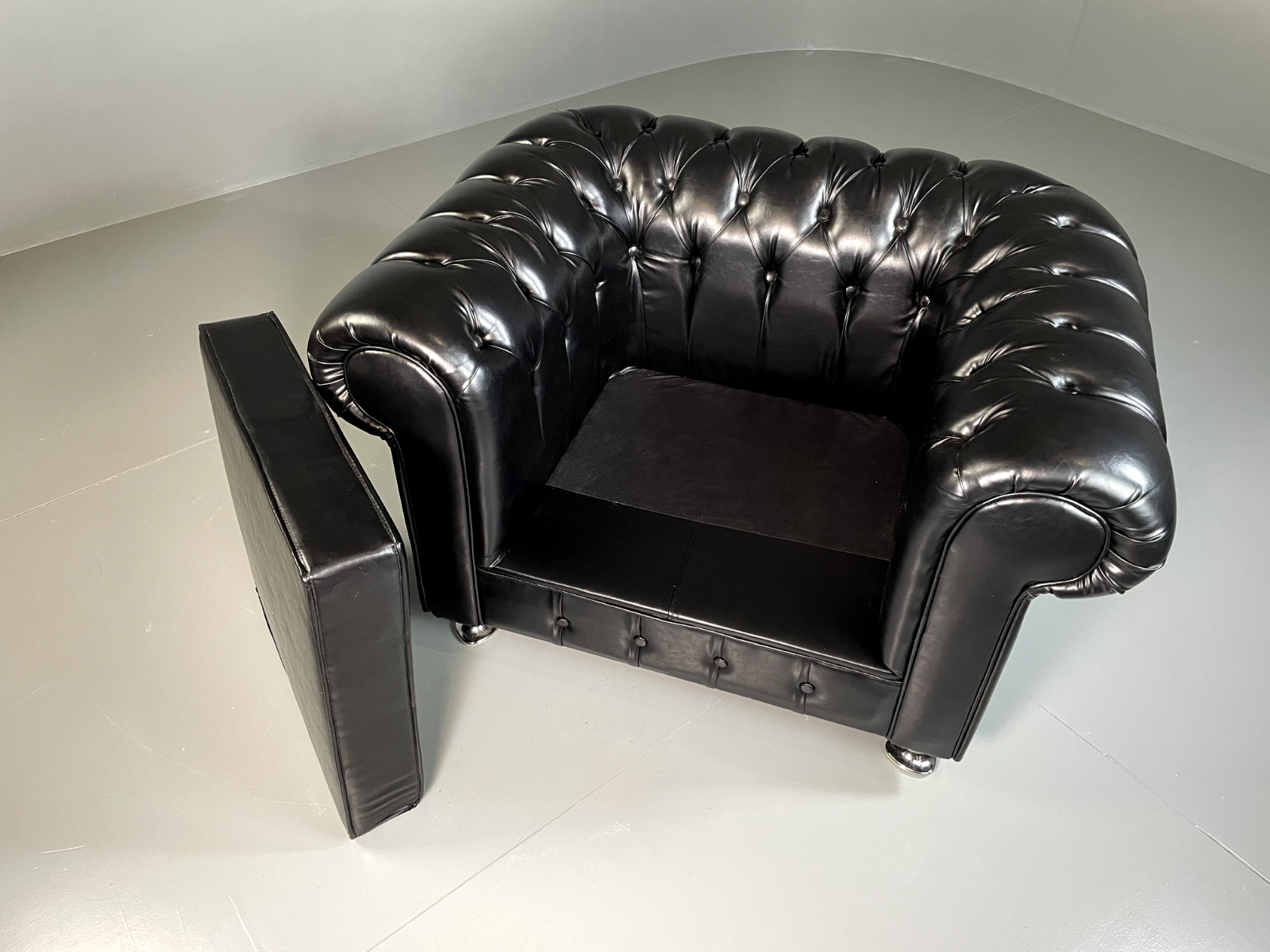 EB6358 Vintage Chesterfield Black Vegan Leather Retro VCHE - UKDK FURNITURE