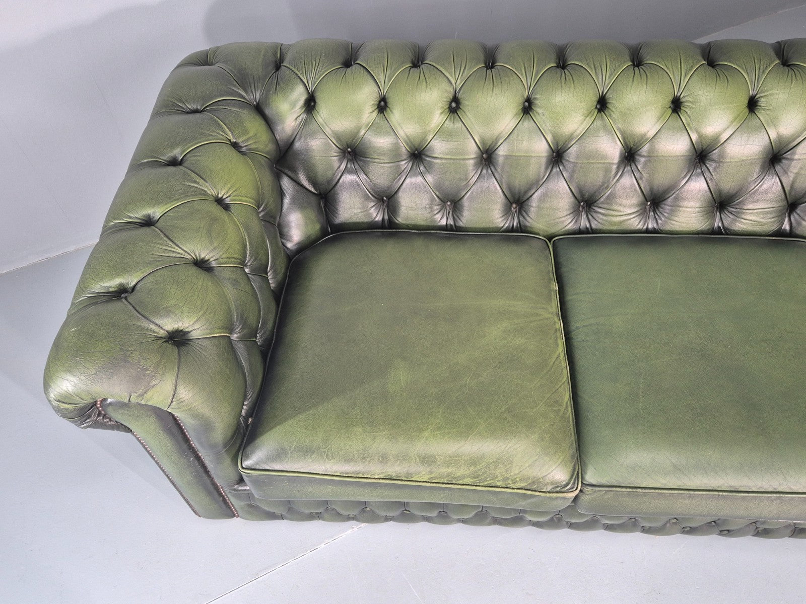 3 Seater Chesterfield Sofa Green Leather Studded Vintage EB11029 VCHE7