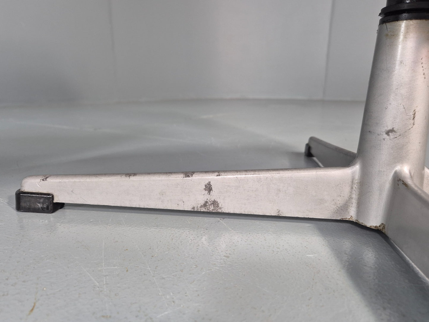 2 Swedish Swivel Chairs 1960s Retro Silver Blue Velvet Upholstery  EB10723 MNOR6