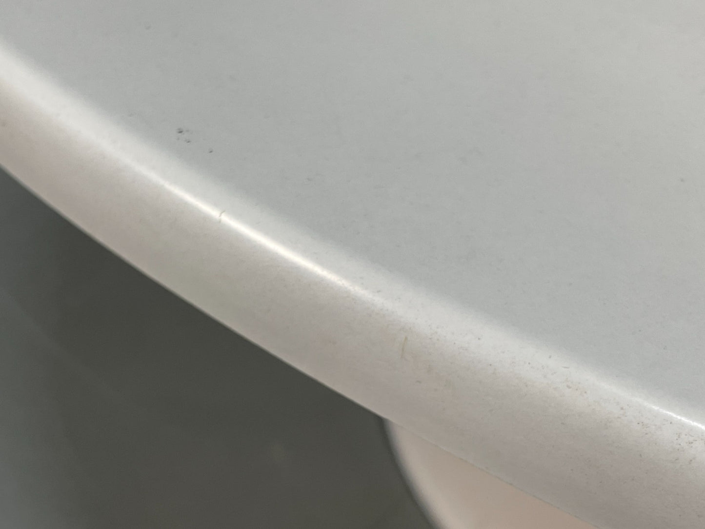 Vintage Round Coffee Table White Fibreglass 1970s Tulip Style EB11238 MWOO7