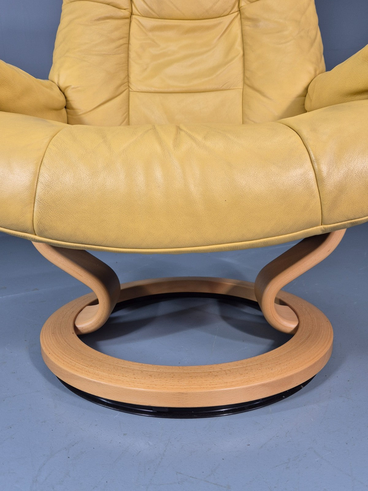 Stressless Swivel Recliner Chair  Ekornes Yellow Leather 1990s EB11574 MWOO15