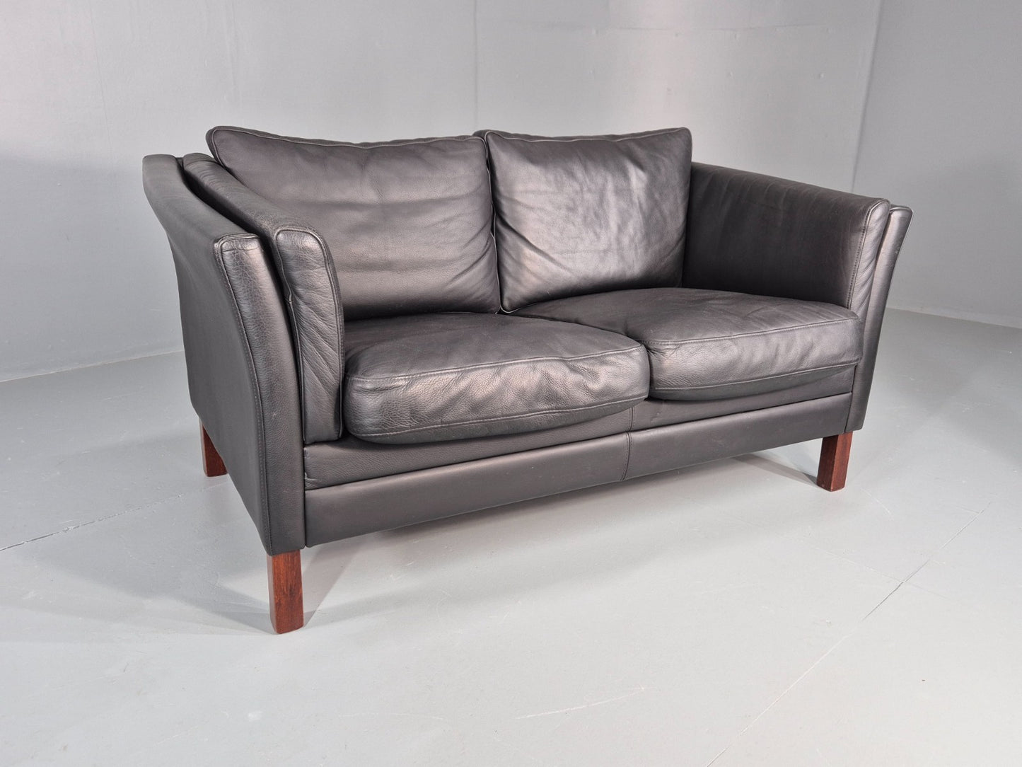 Vintage 2 Seat Sofa Danish Black Leather Mid Century Retro 1980s EB10473 M2SS0