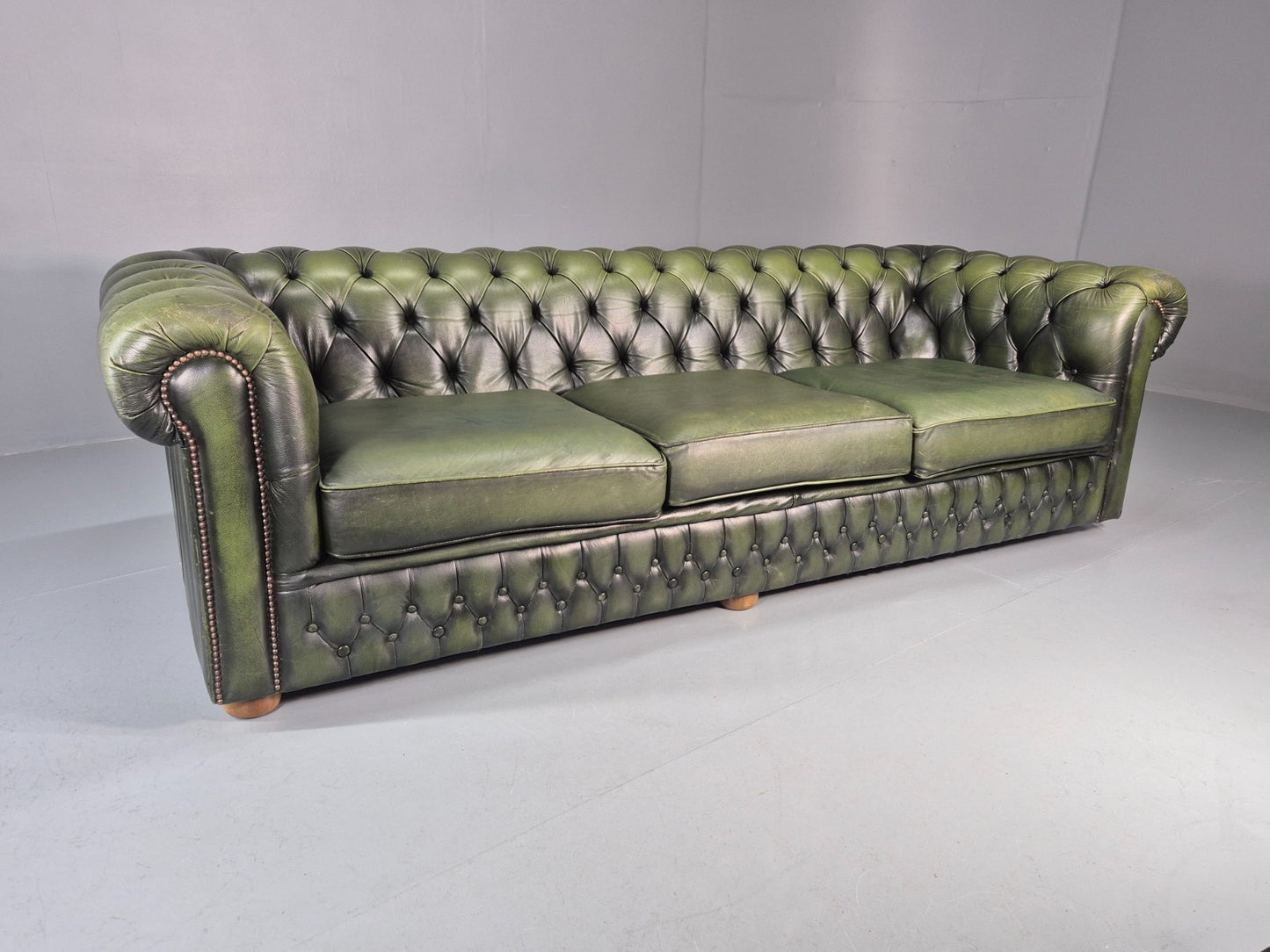 3 Seater Chesterfield Sofa Green Leather Studded Vintage EB11030 VCHE0