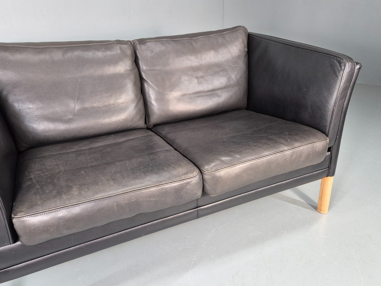 Vintage Danish Two Seater Leather Sofa Quality Feather Filled Retro EB11643 M2SS3