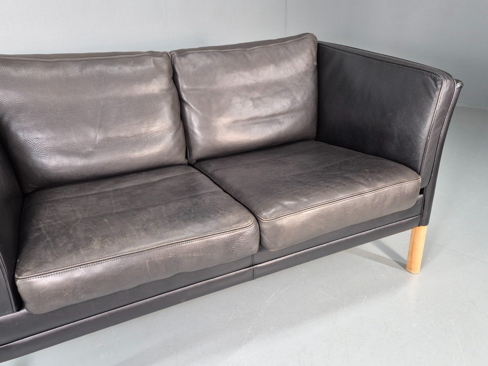 Vintage Danish Two Seater Leather Sofa Quality Feather Filled Retro EB11643 M2SS3