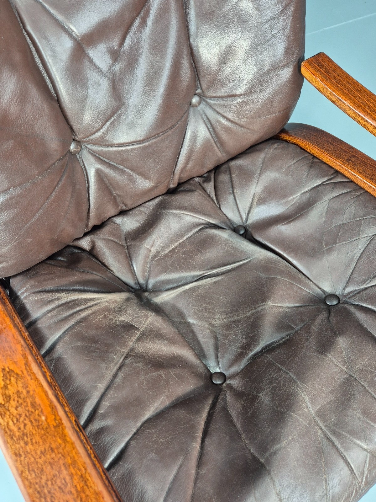 Vintage Skyline Lounge Chair Brown Leather 1970s Retro MCM Bentwood EB11326 MBEN6