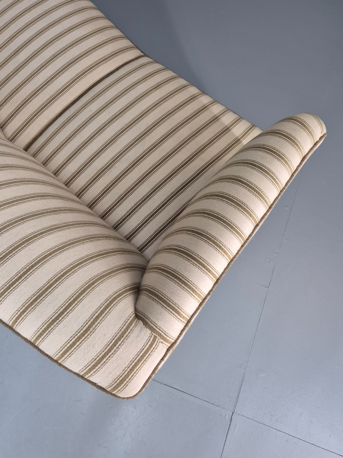 Three Seater Art Deco Curved Sofa 1930s Vintage Cream Green Wool  EB10799 V3SS13