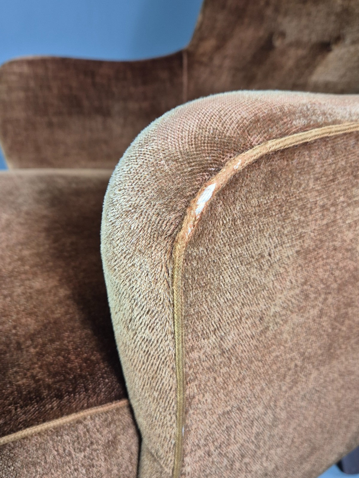 Mid Century Tub Chair Danish 1960s Brown Velour Retro Buttons EB10755 MNOR13