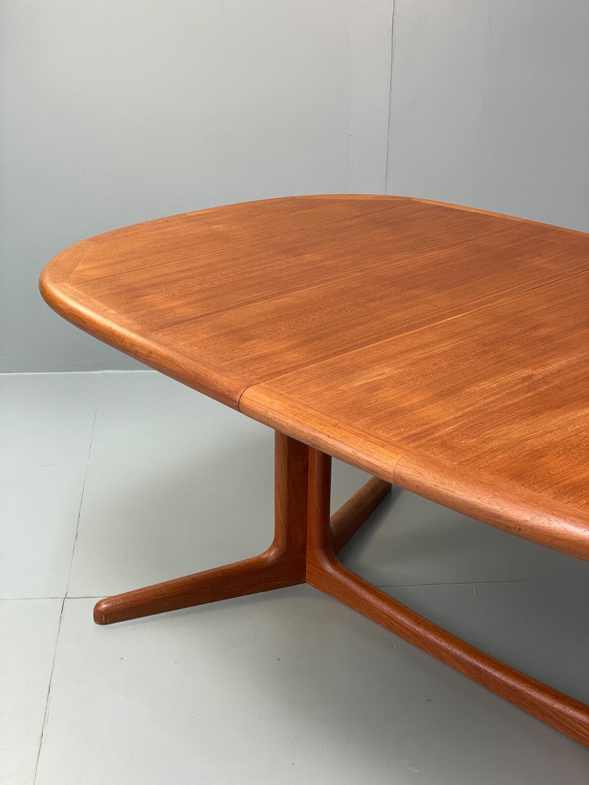 Teak Extending Dining Table Oval Vintage Danish Edvard Valentinsen EB9753 MWOO - UKDK FURNITURE