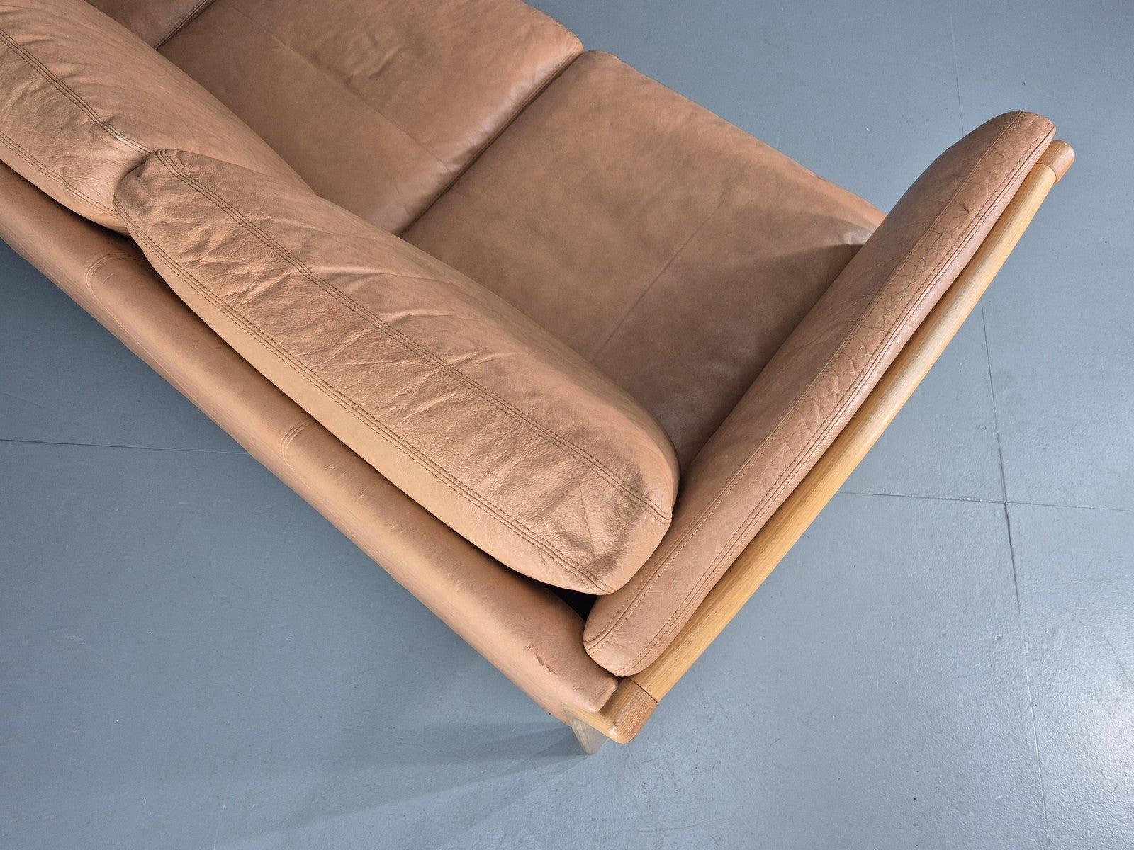 Vintage 3 Seater Sofa Danish Light Tan Leather Beech Skalma  Retro EB11914 M3SS18