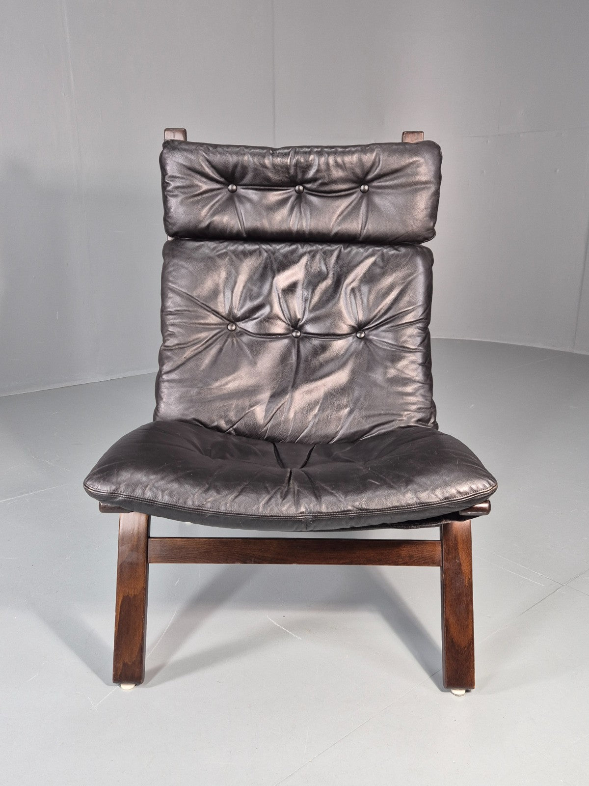 Vintage Farstrup Lounge Chair Danish Design 1970s Retro Leather MCM EB11320 MBEN3