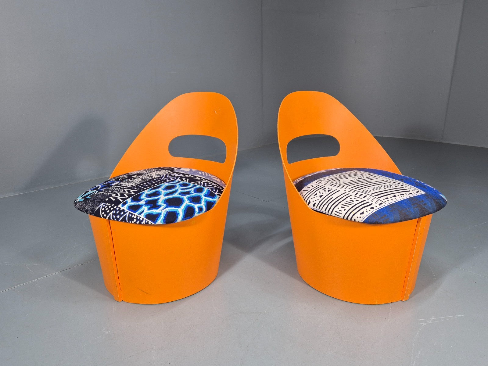 2 Vintage Retro Curved Plywood Chairs Orange 1970s Holdaway Style EB10929 MNOR0