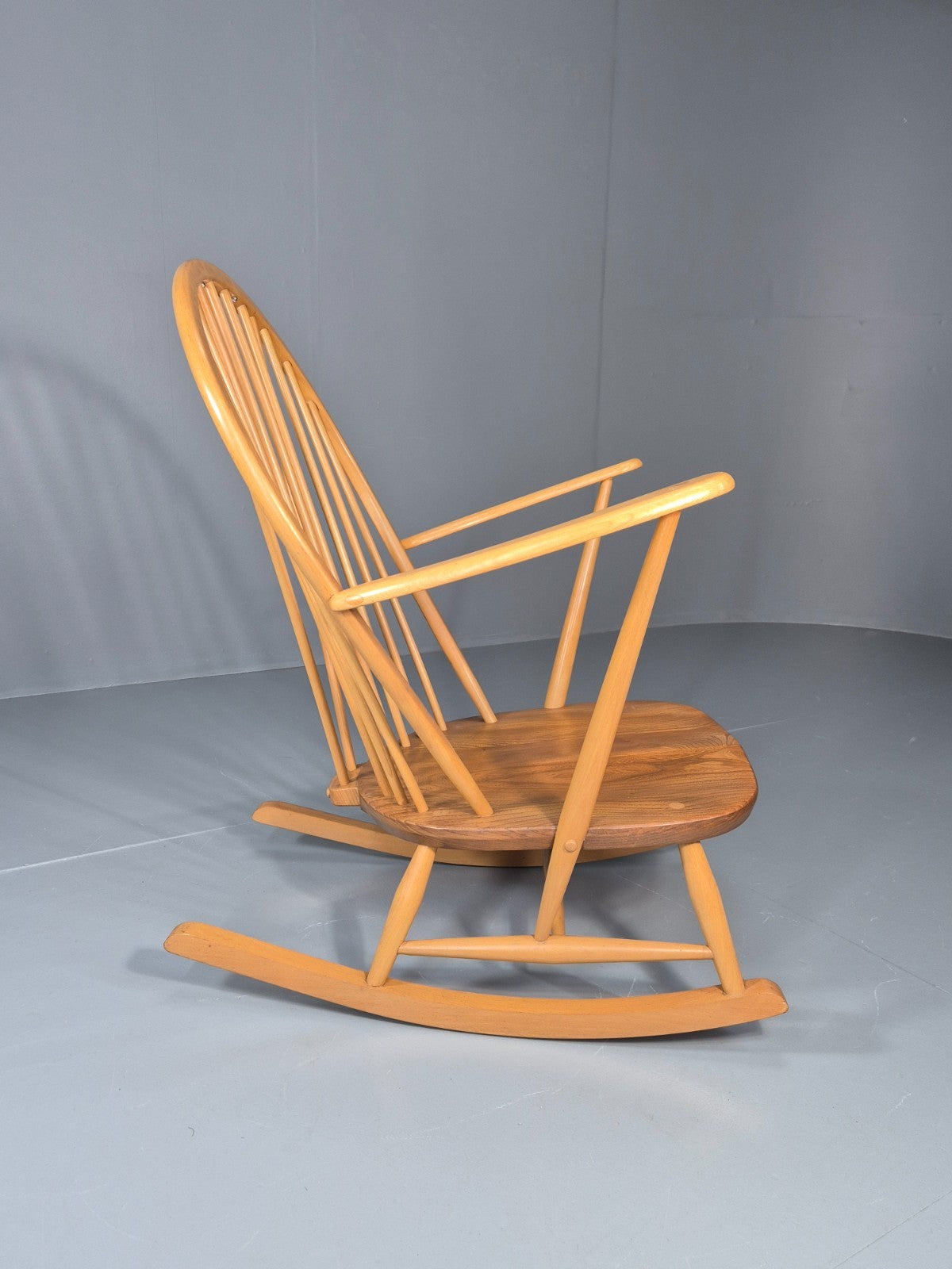 Vintage Ercol Rocking Chair Model 315 Grandfather Chair Blonde Wood EB11273 MNOR5