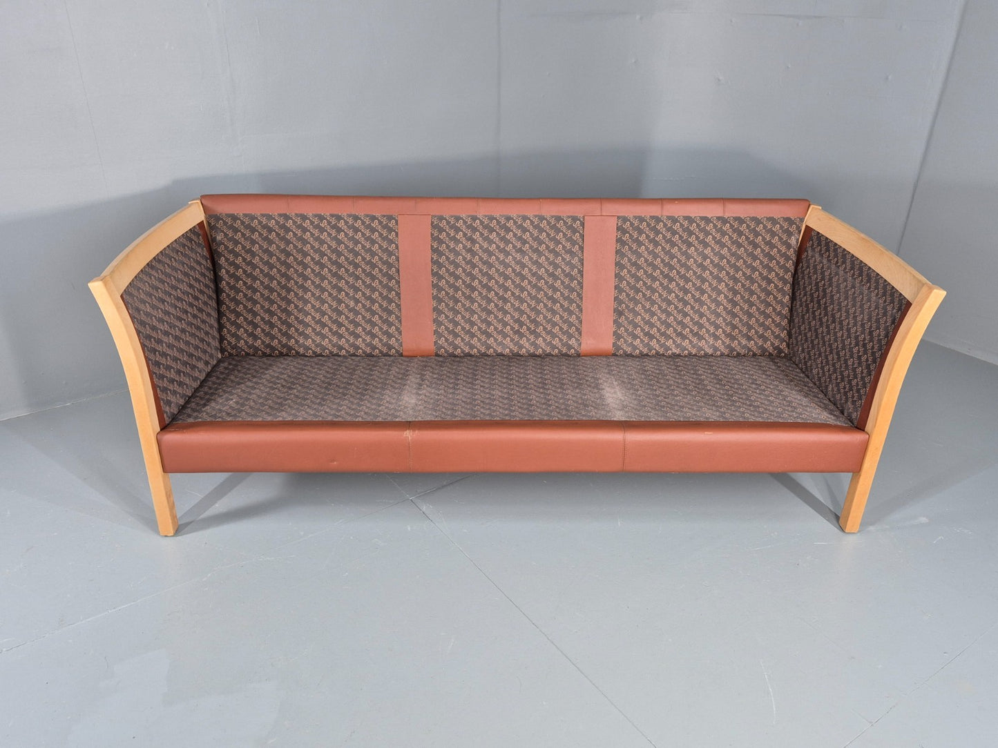 Vintage Stouby 3 Seat Sofa Reddy Brown Leather Beech Wood Slat EndsEB10525 M3SS9