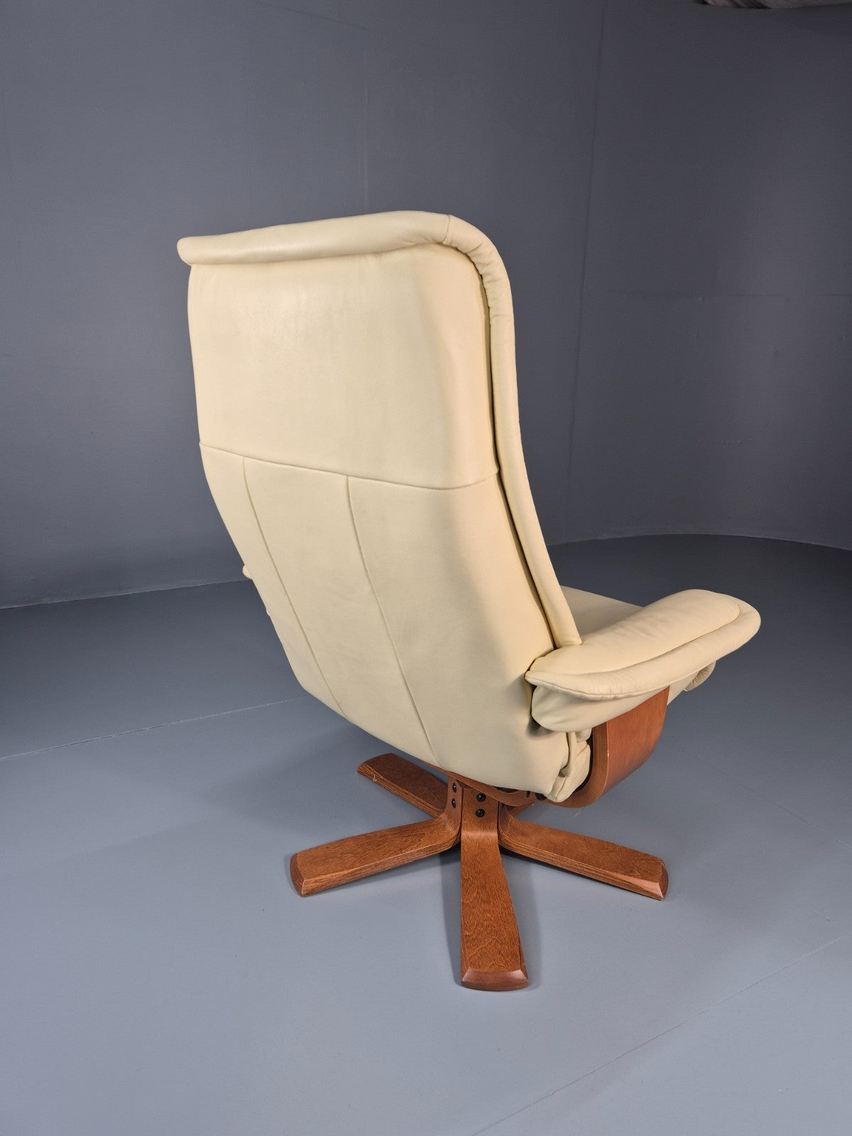 Vintage Danish Swivel Recline Lounge Chair Cream Leather 1990s  EB11400 MSWI4