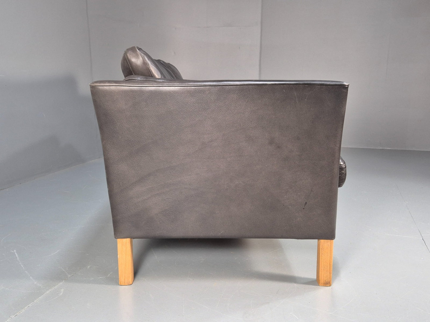 2 Seat Sofa Vintage Danish Black Leather 1970s Retro MId Century EB10112 M2SS10