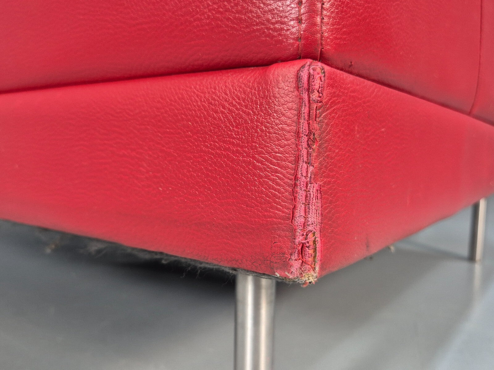 Vintage Red Vinyl Modern Design Lounge Chair Modus Brand Retro Style EB9409 MNOR - UKDK FURNITURE