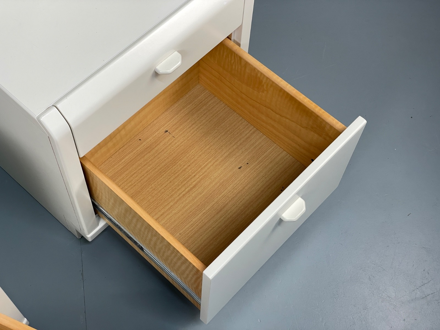 Vintage White Bedside Cabinets Pair By Hulsta Germany Retro 1980s EB11045 MWOO8