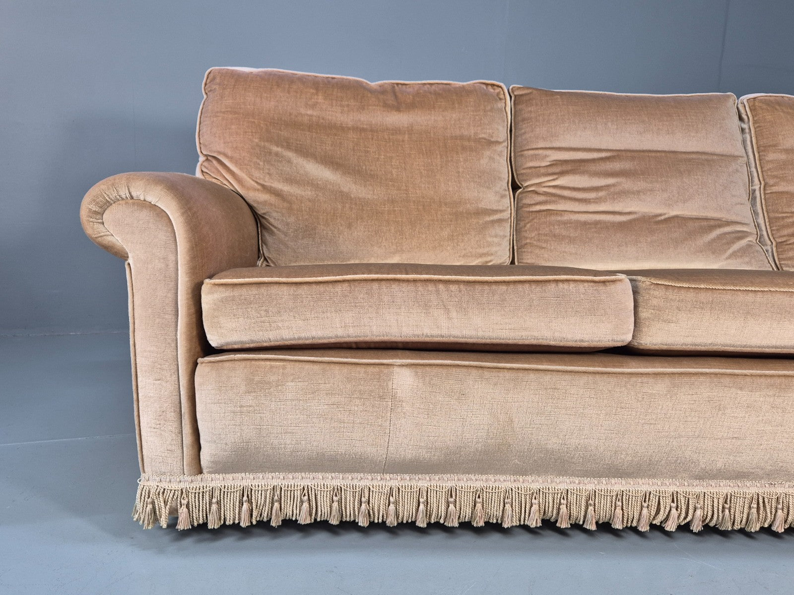 1970s Gold Velour Luxury Three Seater Settee tassels Retro   EB10632 V3SS3