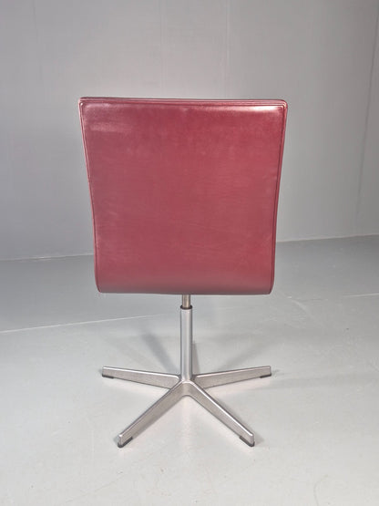 Vintage Fritz Hansen Oxford Chair Arne Jacobsen Design 2004 MCM EB11755 MSWI5
