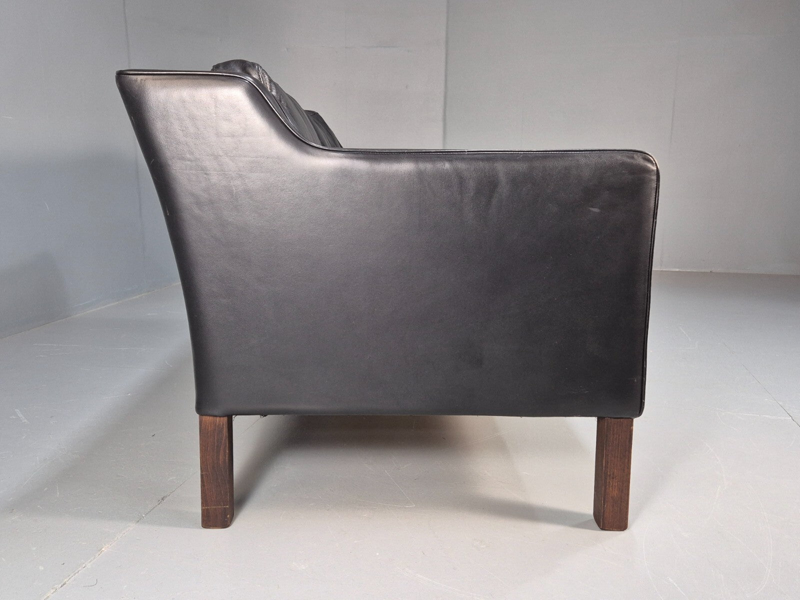 Vintage 2 Seater Black Leather Danish Sofa Borge Mogensen Style EB9078 M2SS - UKDK FURNITURE