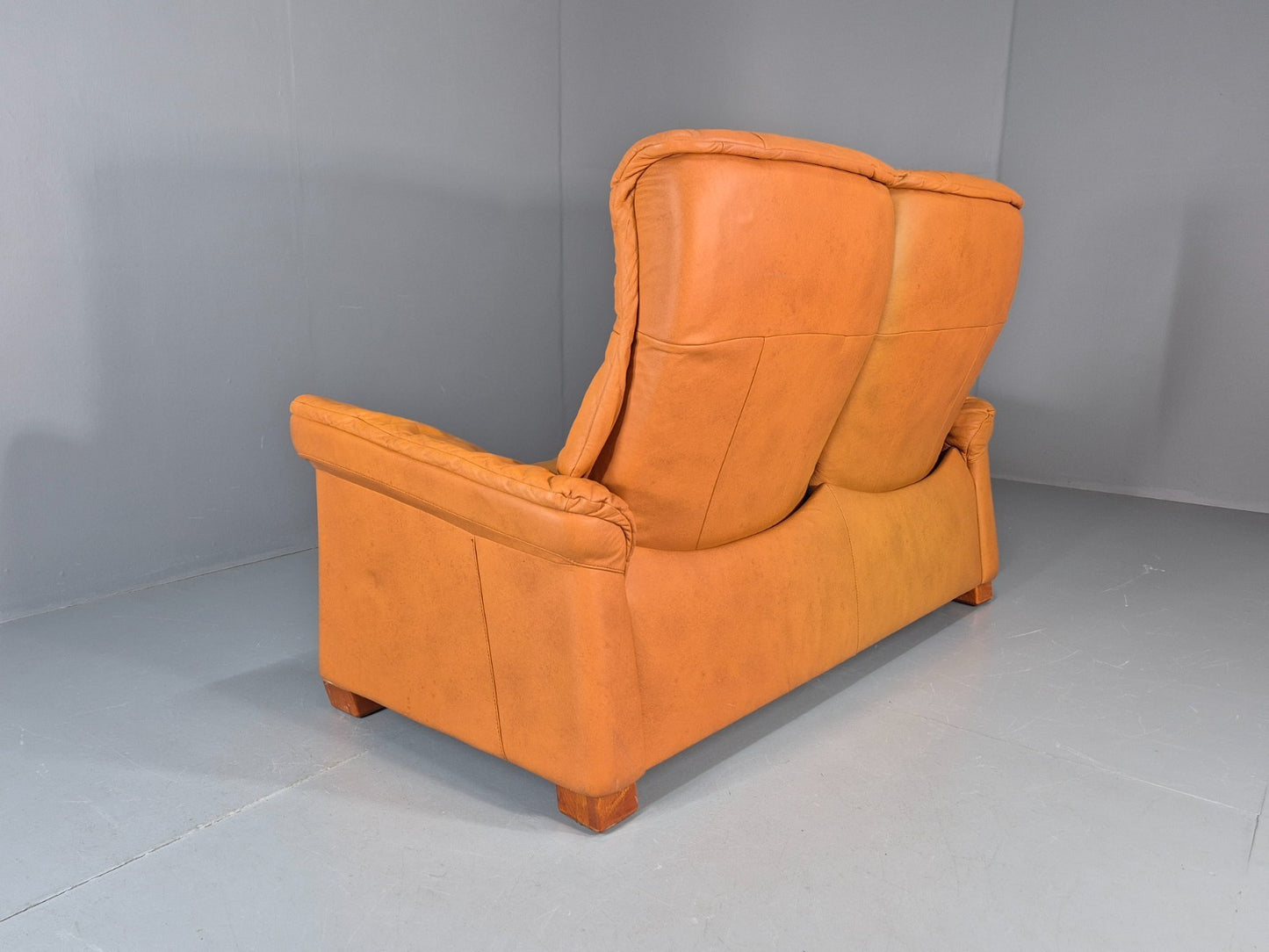 Two Seater Settee Ekornes Stressless Tan Leather Recline Retro  EB10926 M2SS19