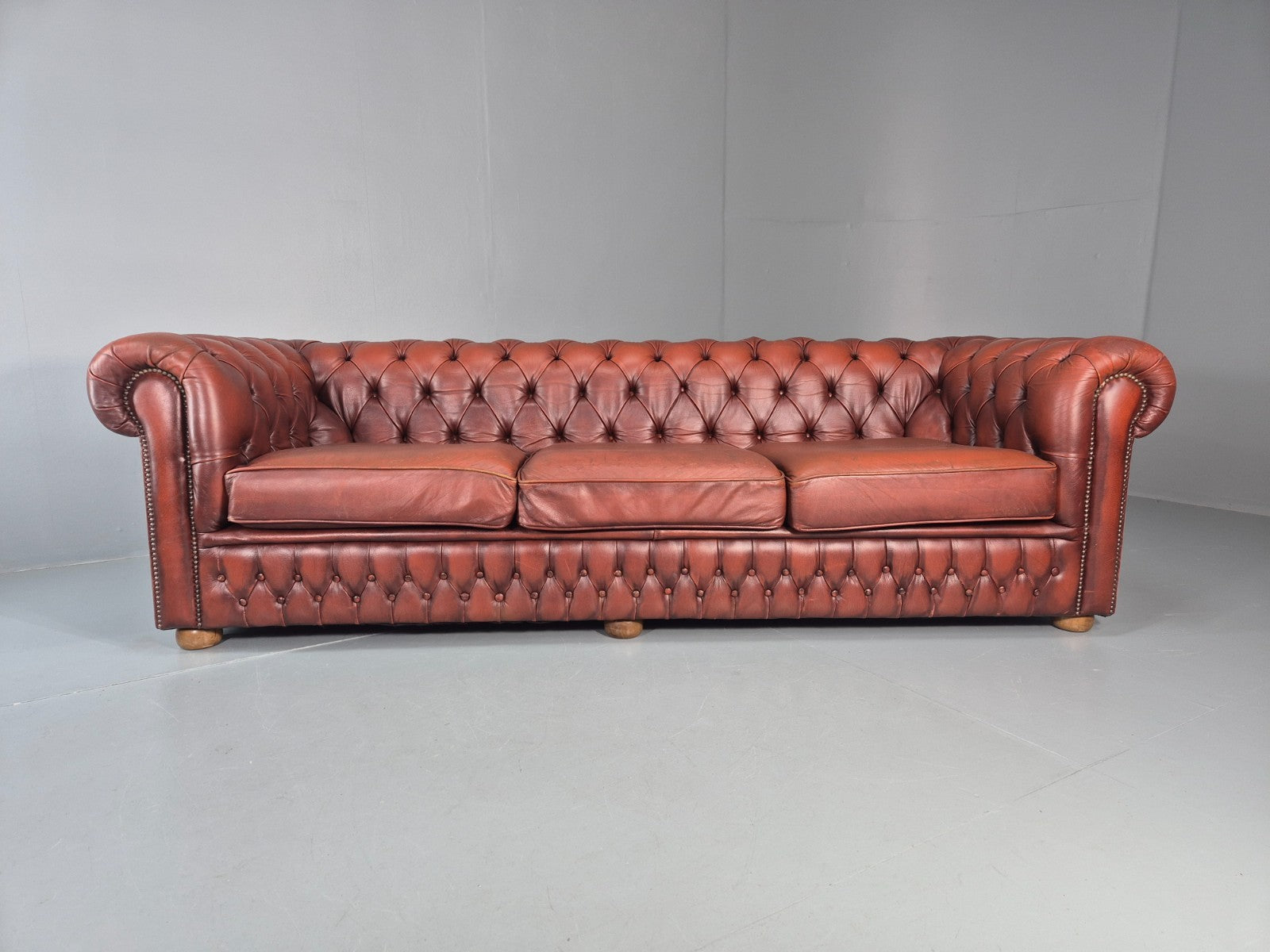 3 Seater Chesterfield Sofa Red Leather Studded Vintage EB11028 VCHE5