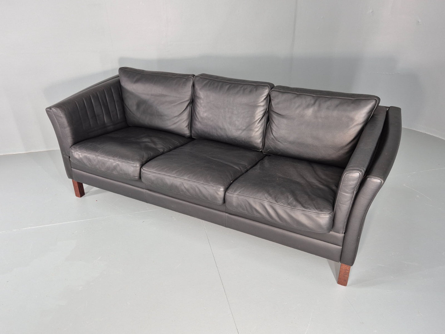 Vintage 3 Seat Sofa Danish Black Leather Mid Century Retro Design EB10481 M3SS5