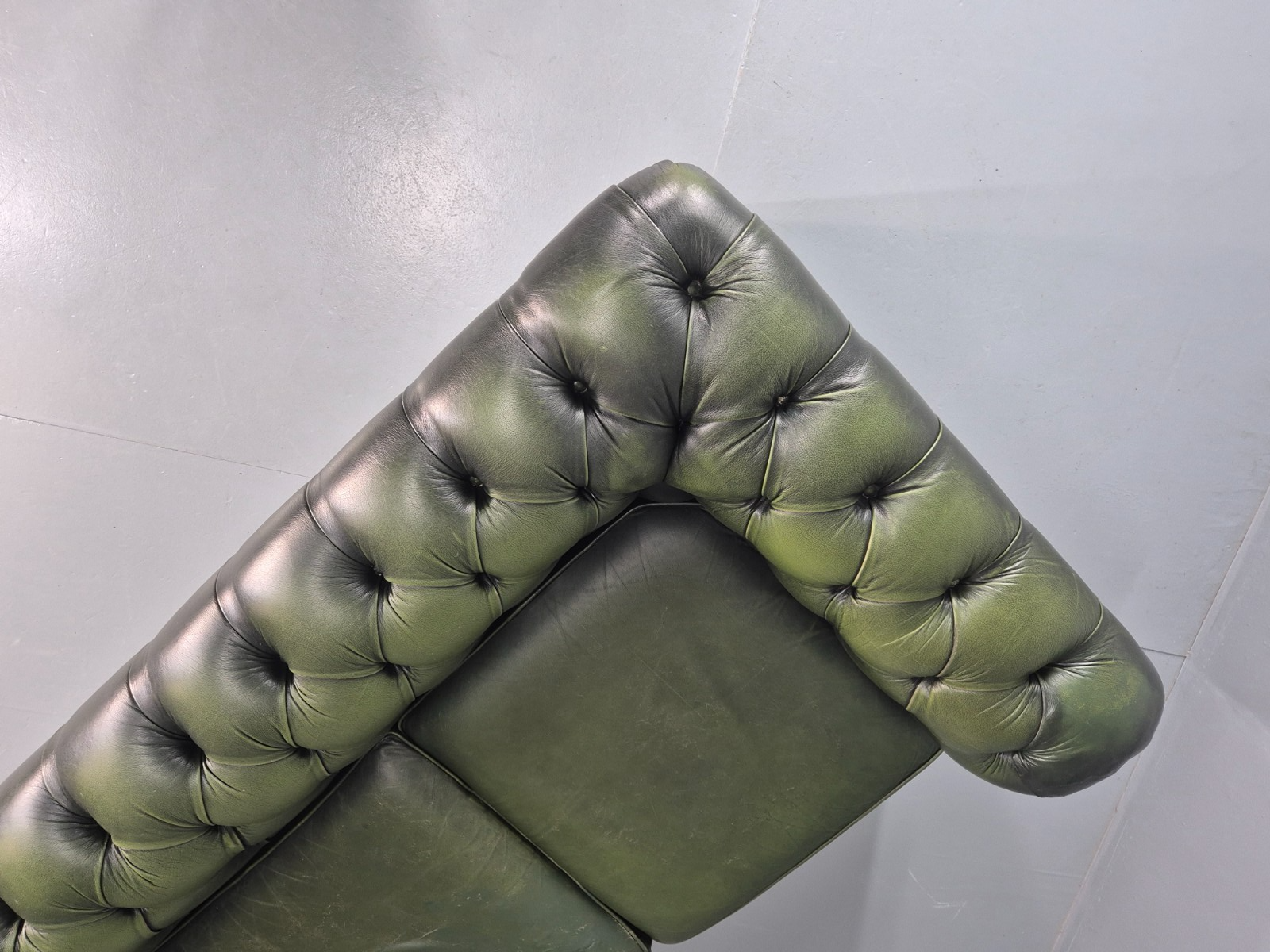 3 Seater Chesterfield Sofa Green Leather Studded Vintage EB11024 VCHE23