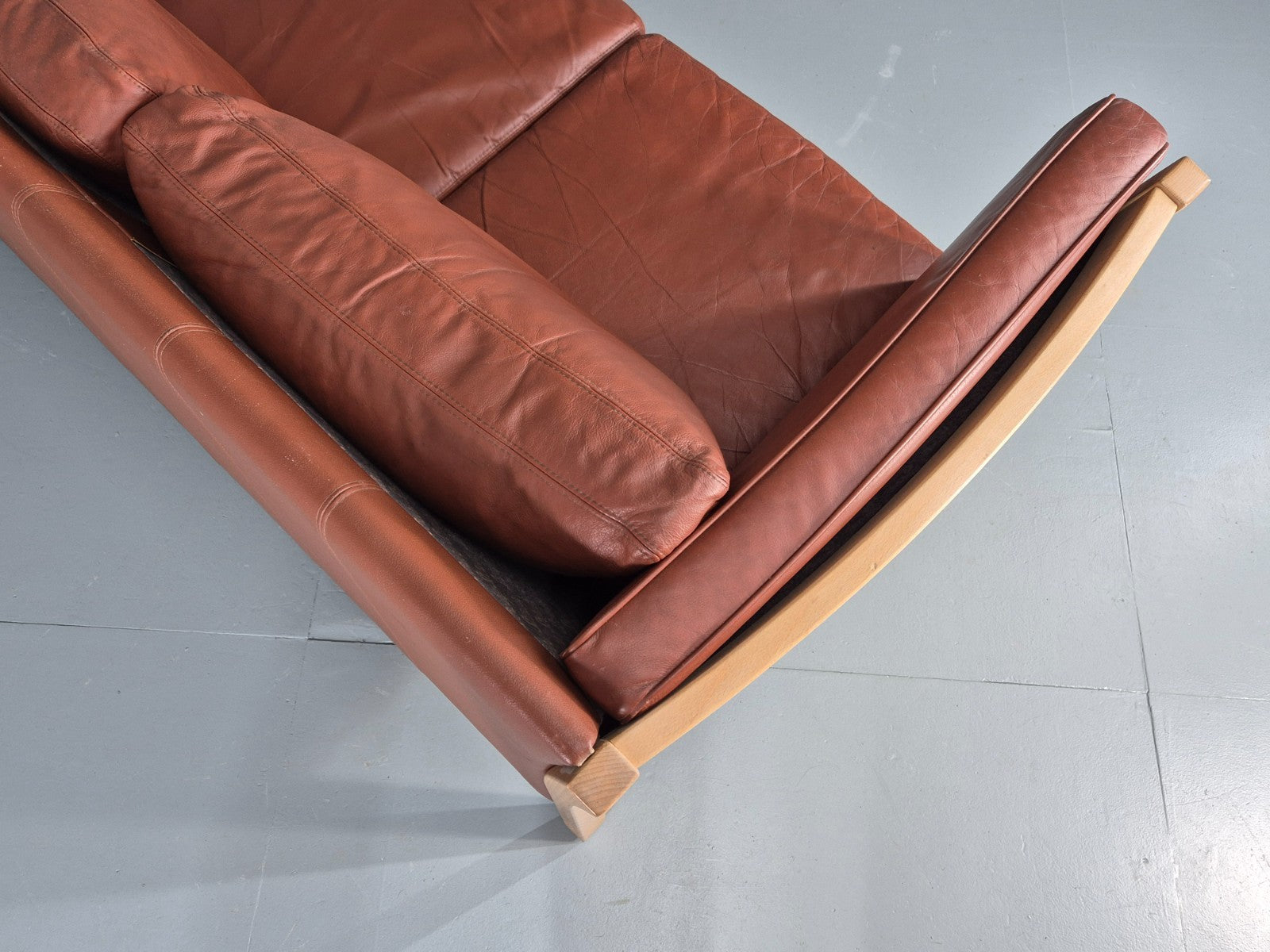 Vintage Stouby 3 Seat Sofa Reddy Brown Leather Beech Wood Slat EndsEB10525 M3SS14