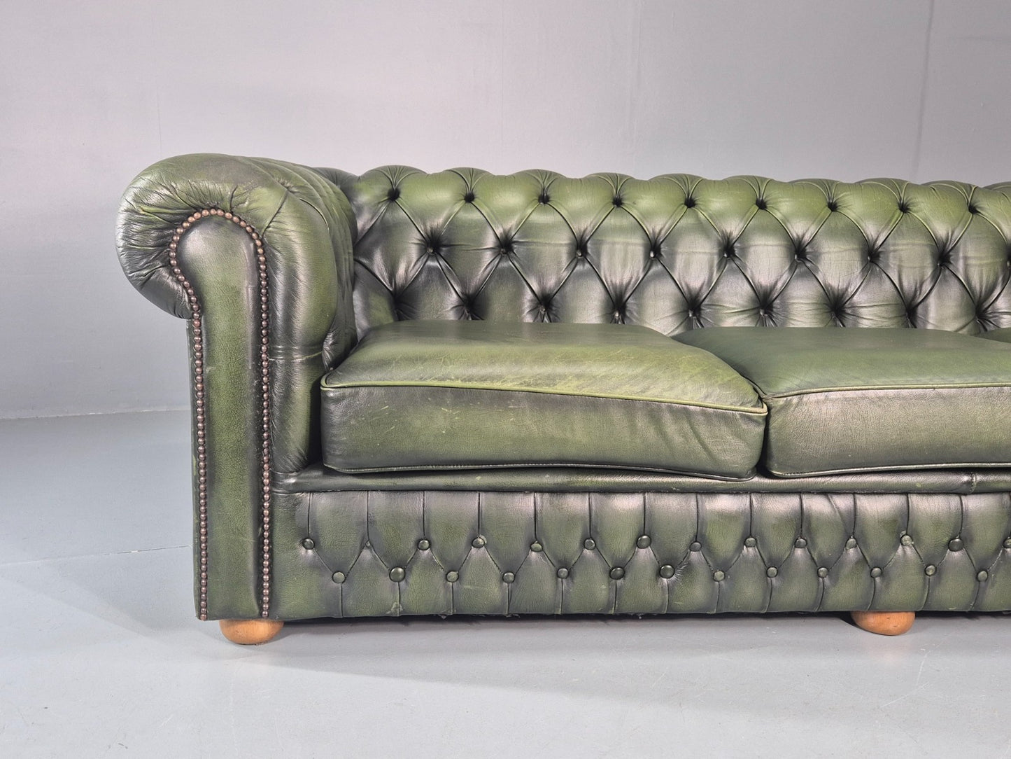 3 Seater Chesterfield Sofa Green Leather Studded Vintage EB11029 VCHE2