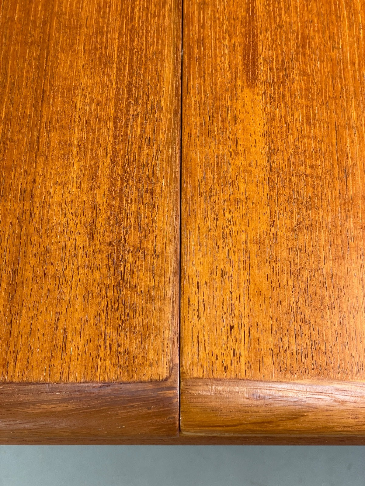 8013560