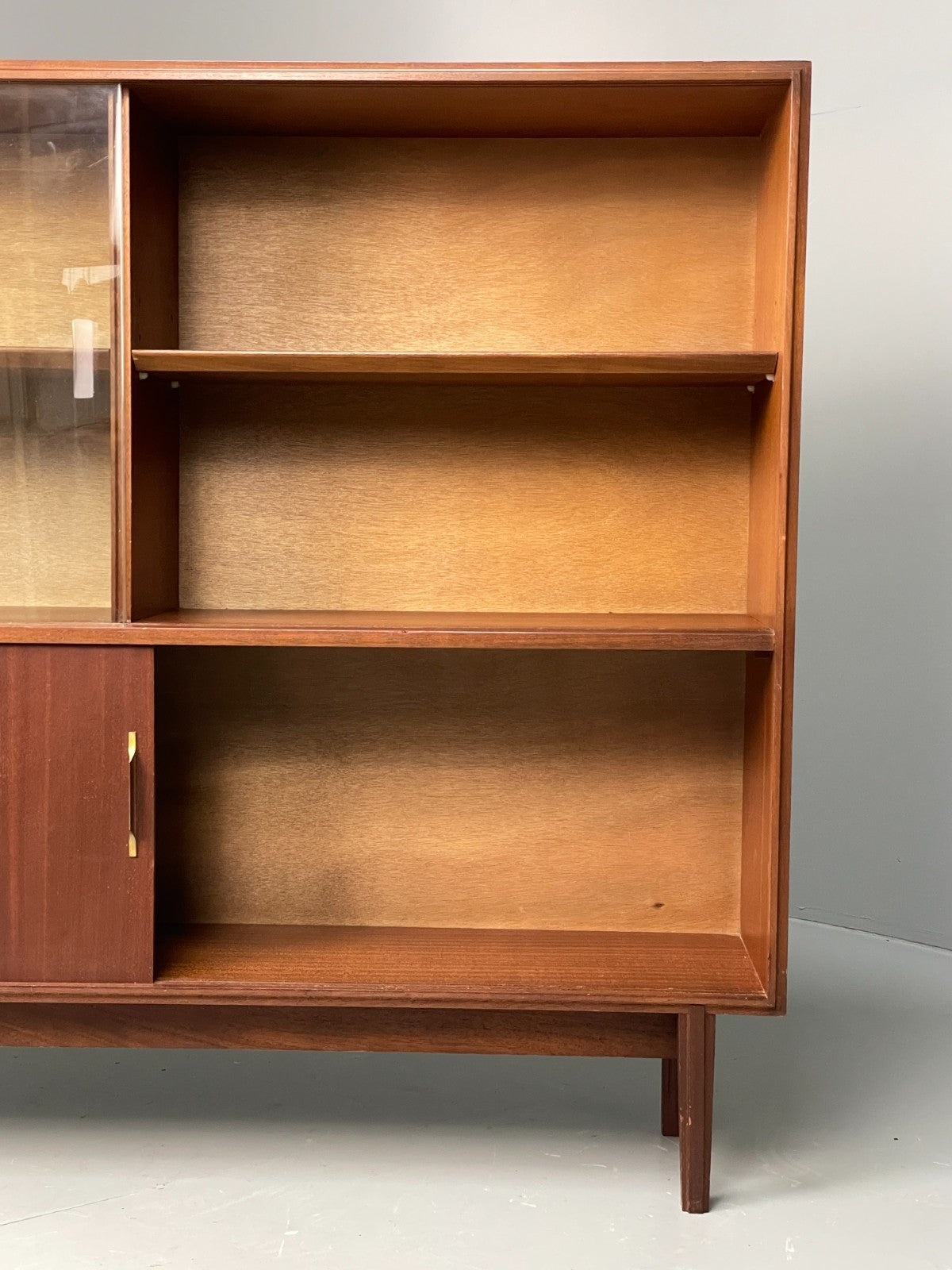 Vintage 1960s Glazed Cabinet Mid Century Beaver & Tapley Bookcase EB11536 MWOO2