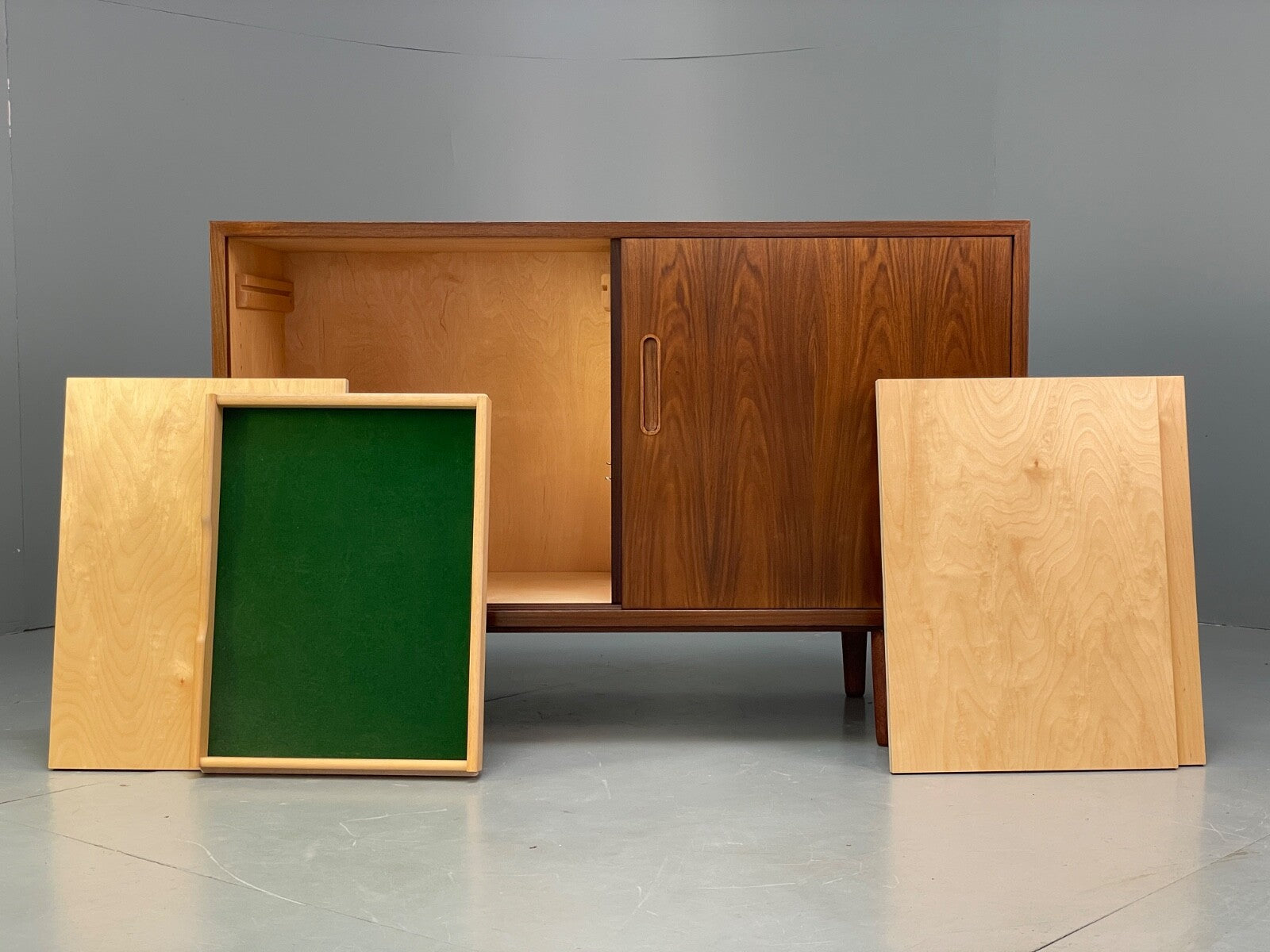 Vintage Danish Compact Sideboard By Hundevad Shelving Retro 1970s EB9442 MWOO - UKDK FURNITURE